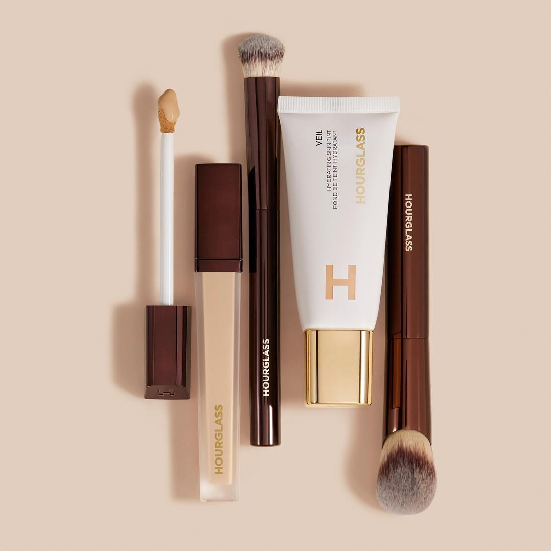 HOURGLASS Vanish Seamless Finish Concealer Brush