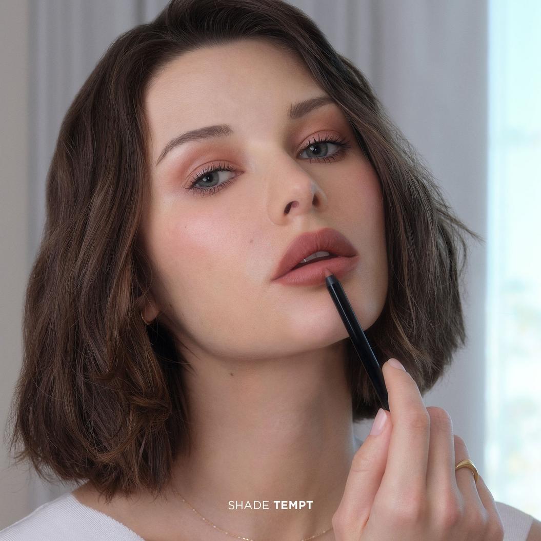 HOURGLASS Shape and Sculpt Lip Liner
