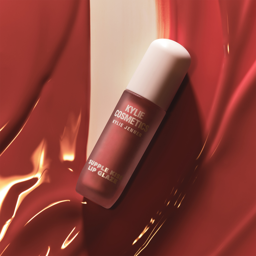 KYLIE COSMETICS Supple Kiss Lip Glaze Lip Gloss