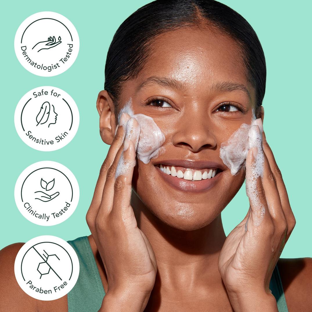 Rael Miracle Clear Exfoliating Cleanser