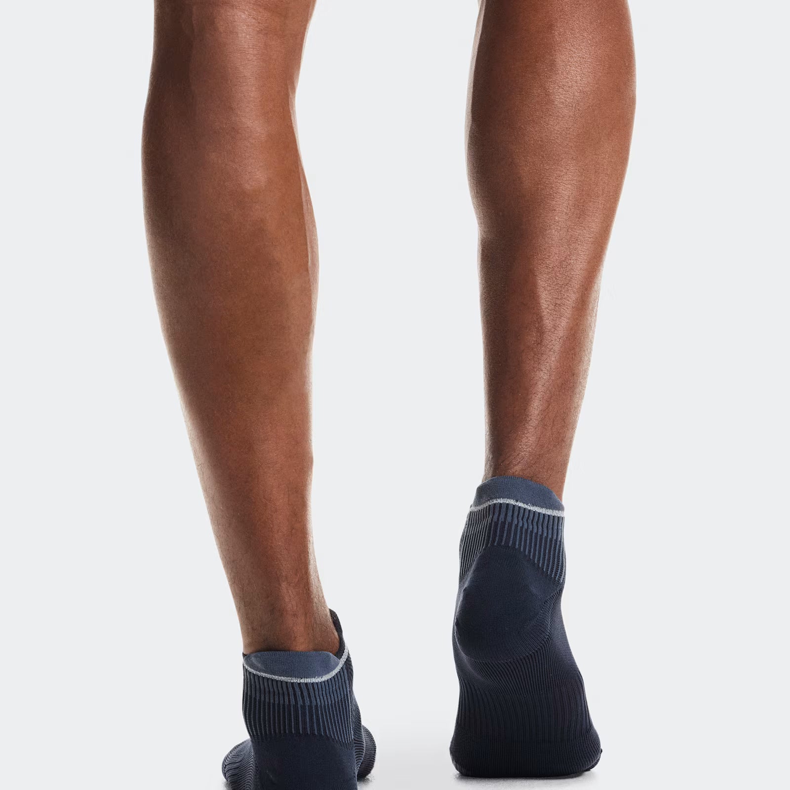 On Performance Run Sock Low Navy | Navy