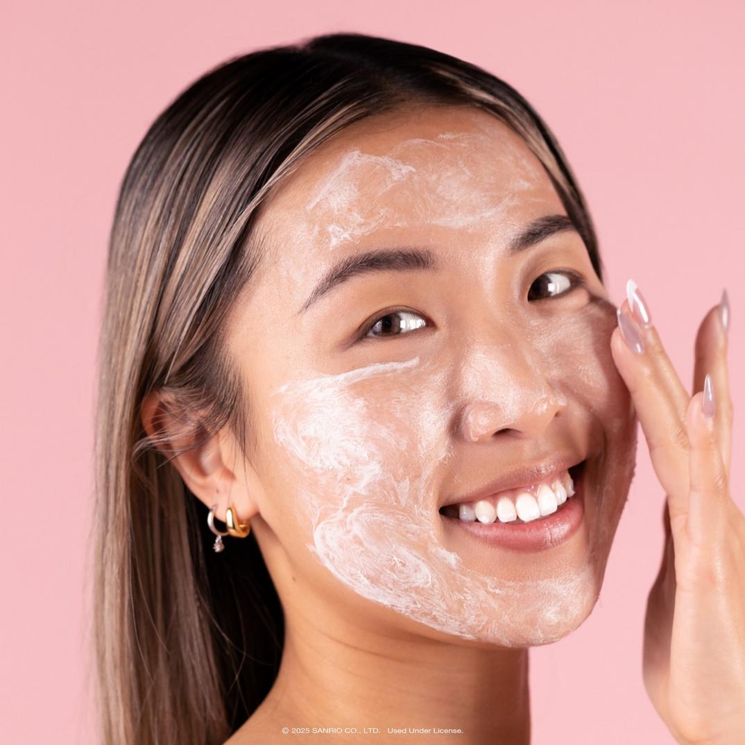 The Crme Shop Hello Kitty and Friends Bright Yuzu Clear Cleanser