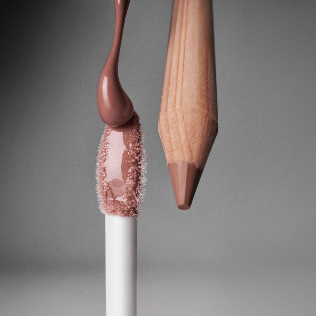 KYLIE COSMETICS Glossy Lip Kit