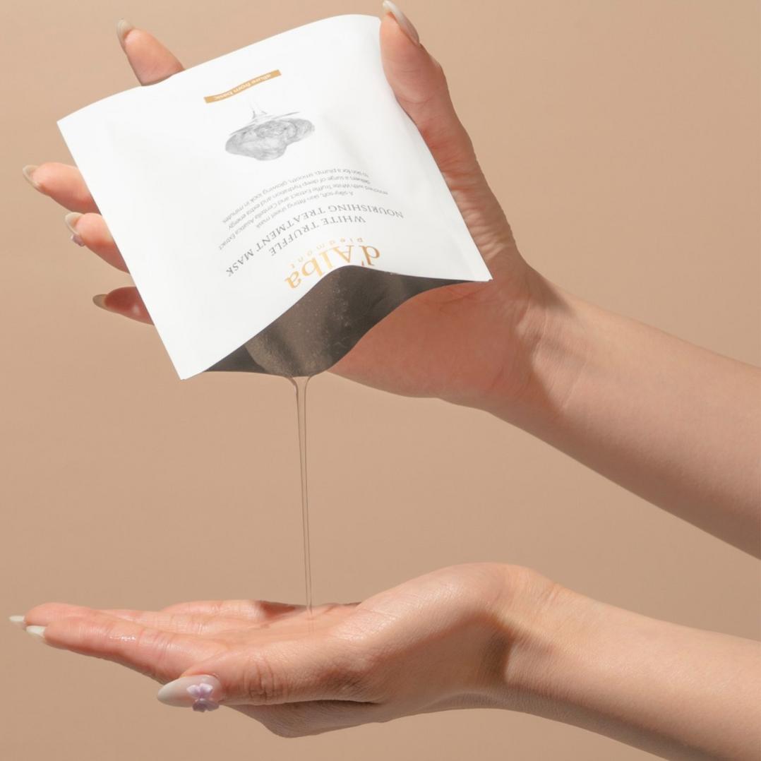 d'Alba Piedmont White Truffle Nourishing Treatment Mask
