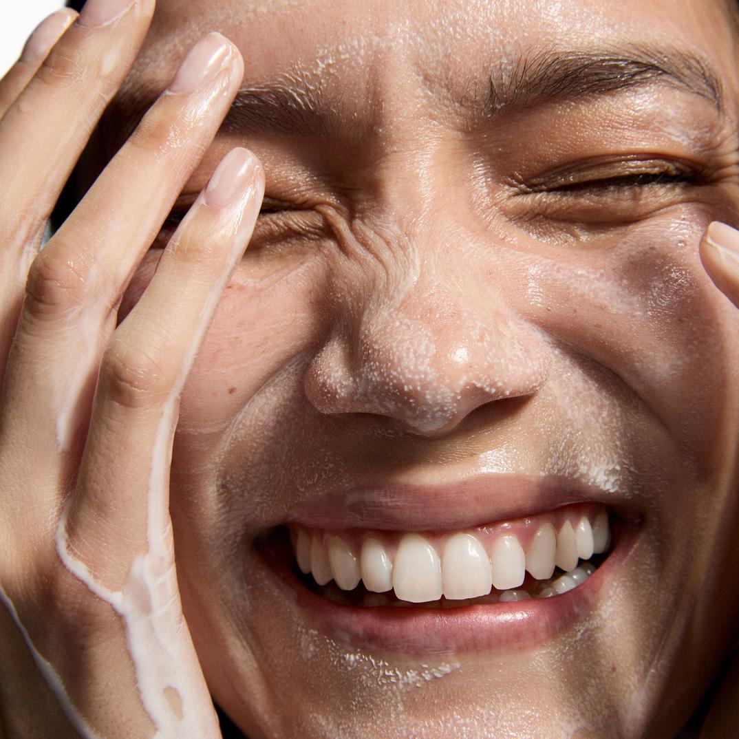 The INKEY List Hydrating Cream-To-Milk Cleanser with Hyaluronic Acid