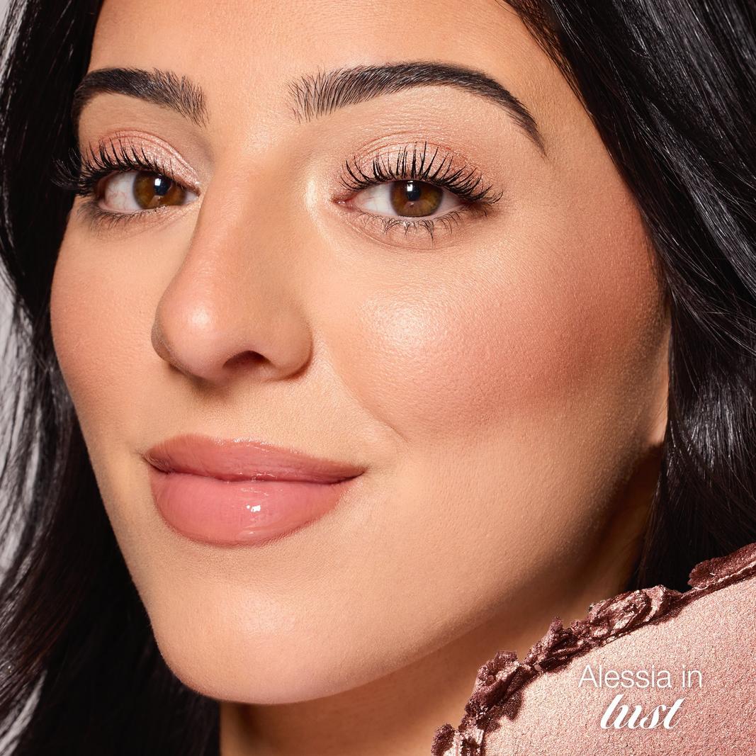 Tarte smolderEYES Shadow Liner