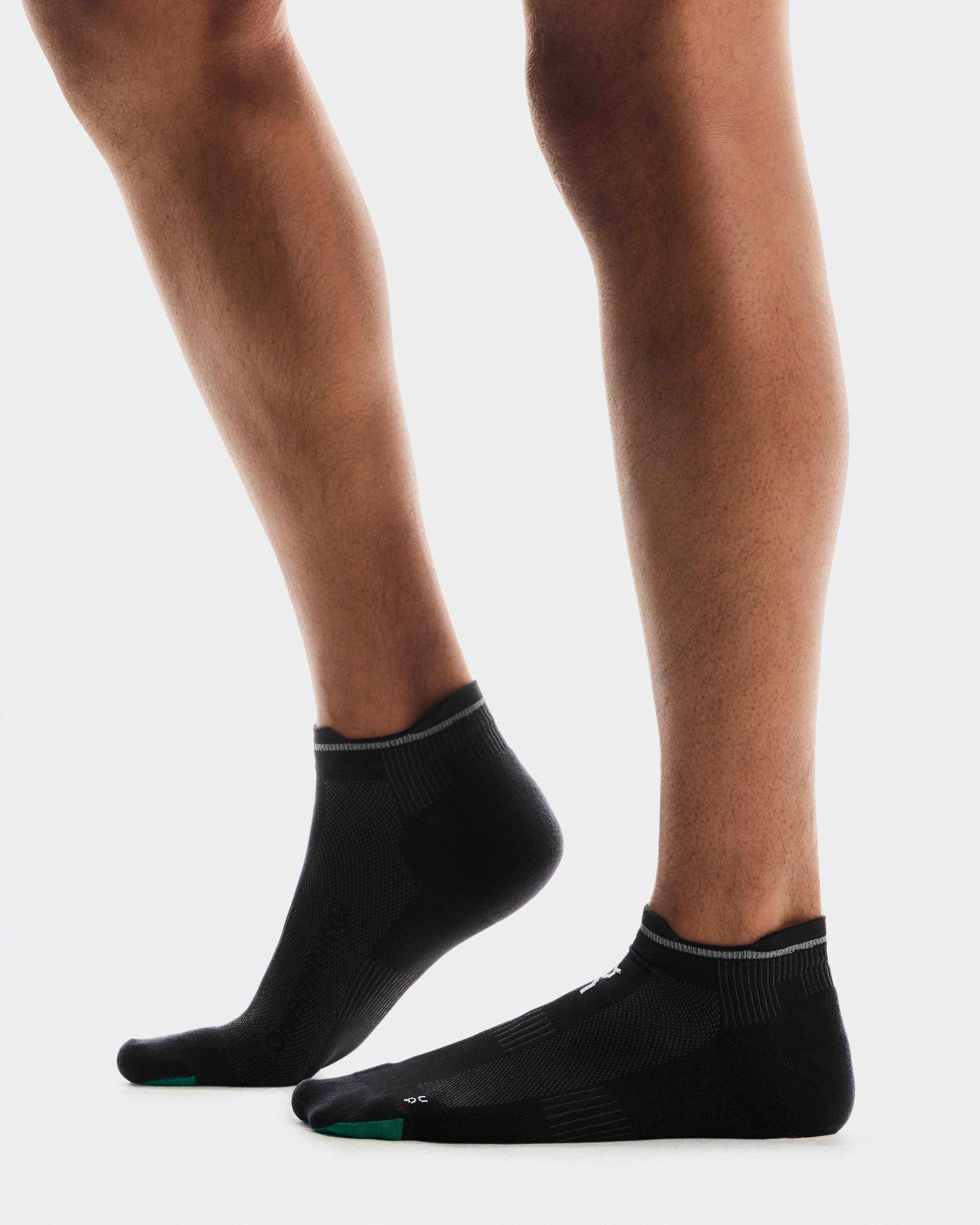 On Elite Run Sock Low Black