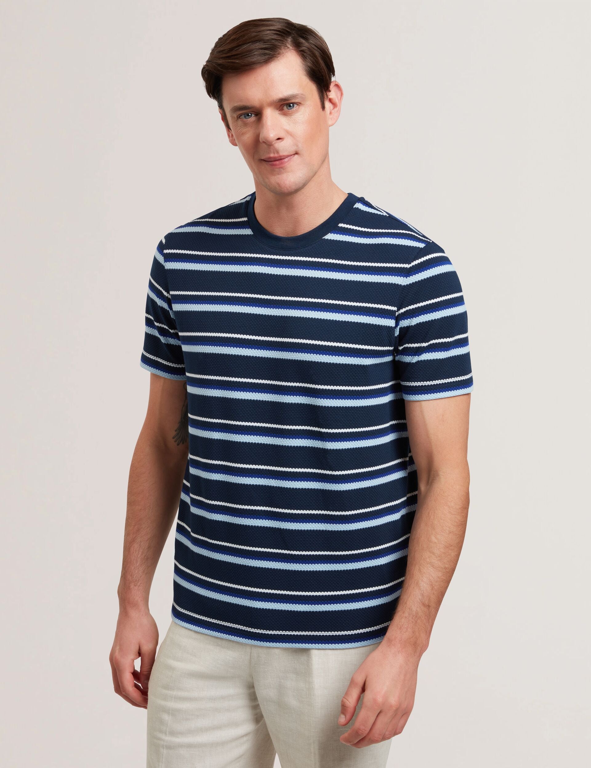 #color_navy
