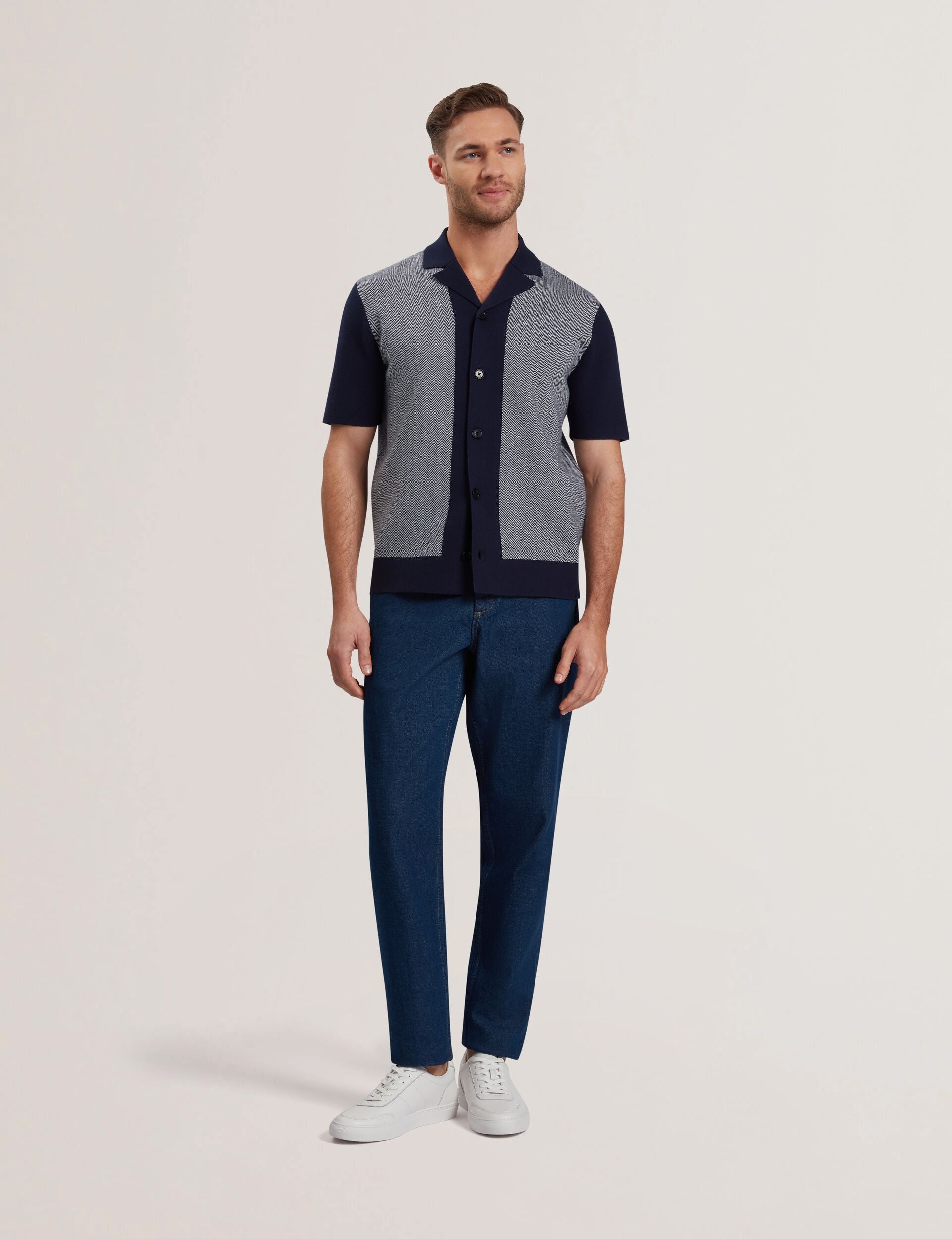 #color_navy