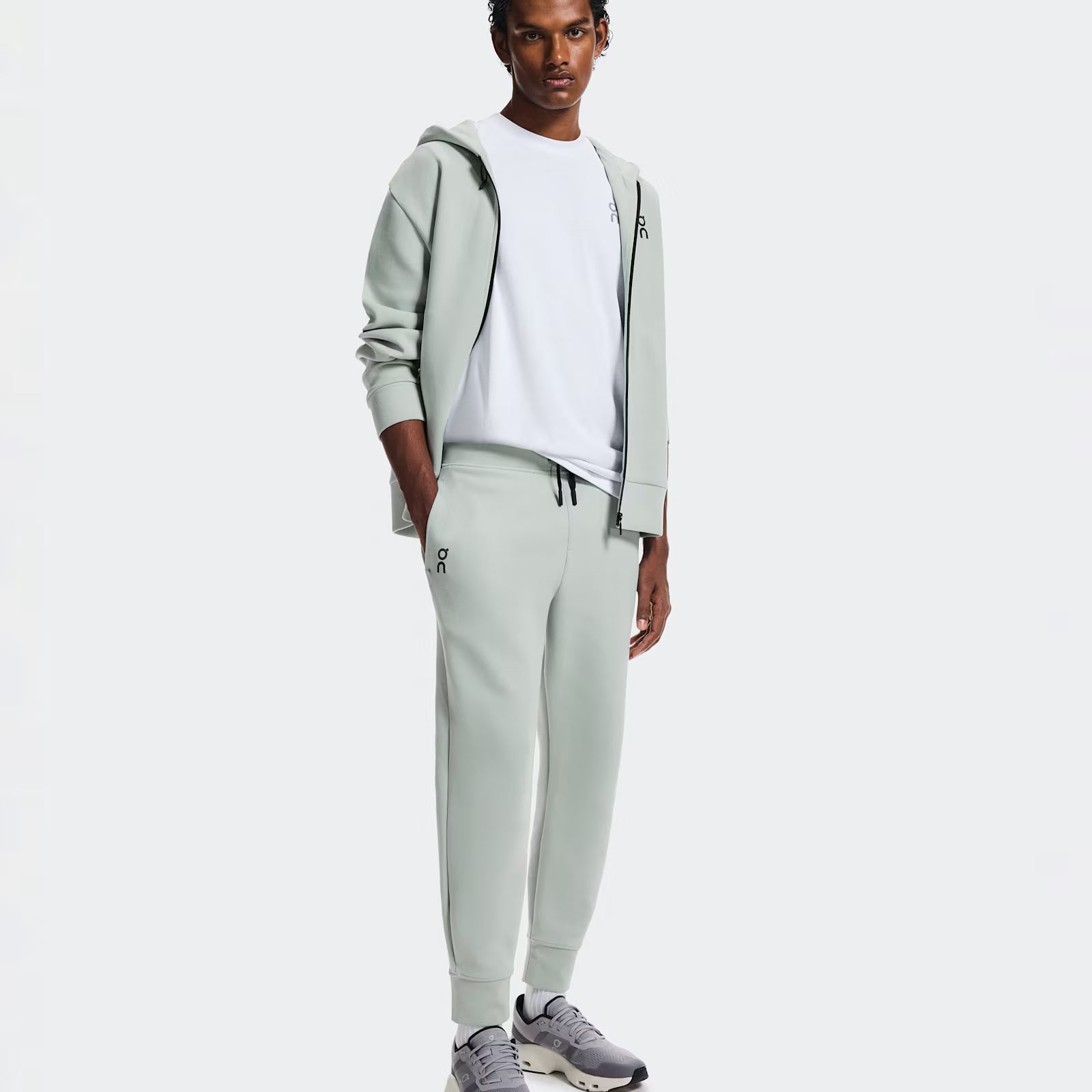 On Focus Tech Sweatpants Mineral