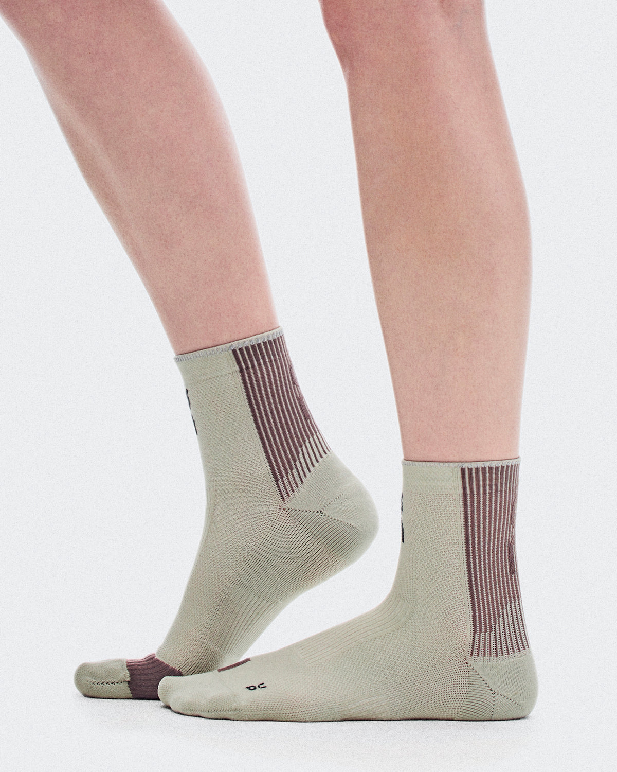 On Performance Run Sock Mid Brume | Clove