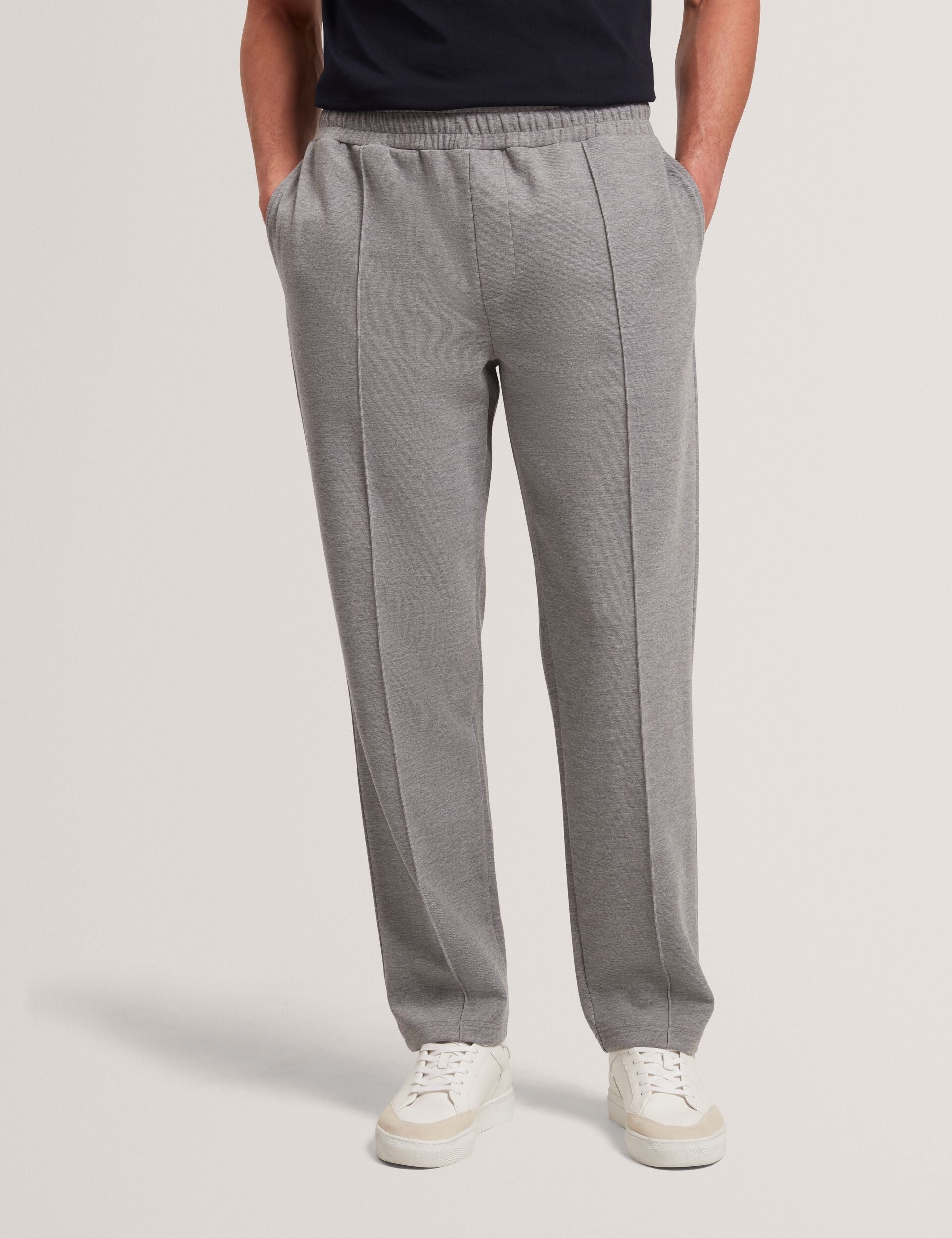 #color_mid-grey