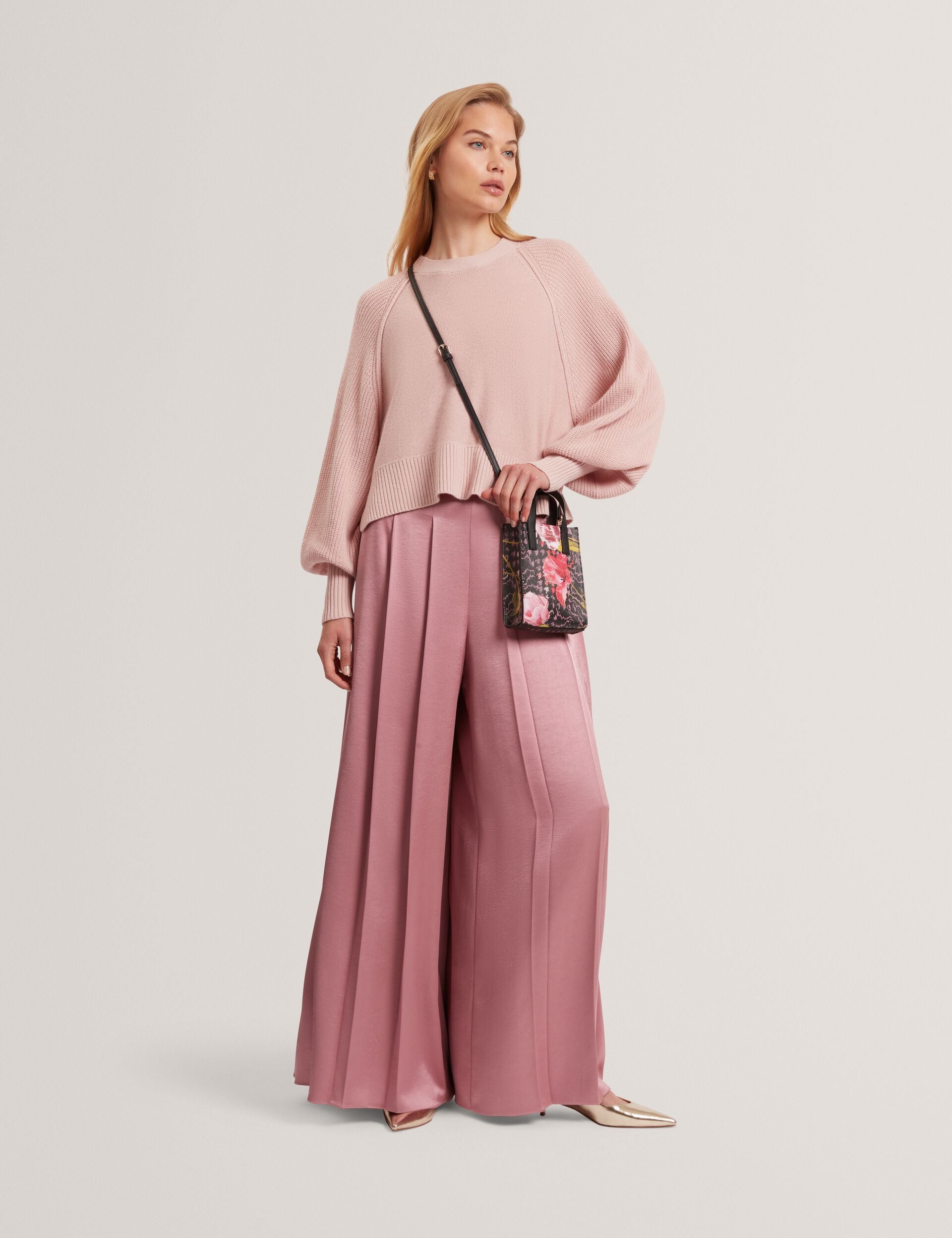 #color_pale-pink
