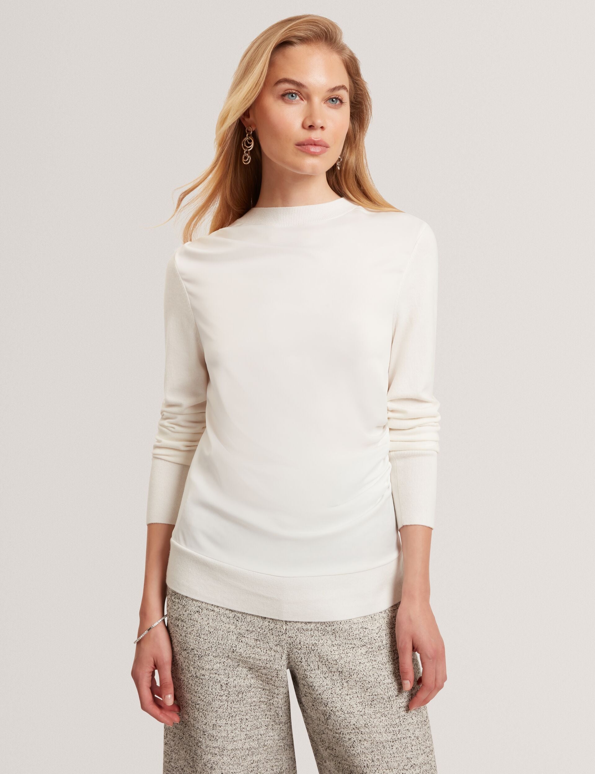 #color_ivory