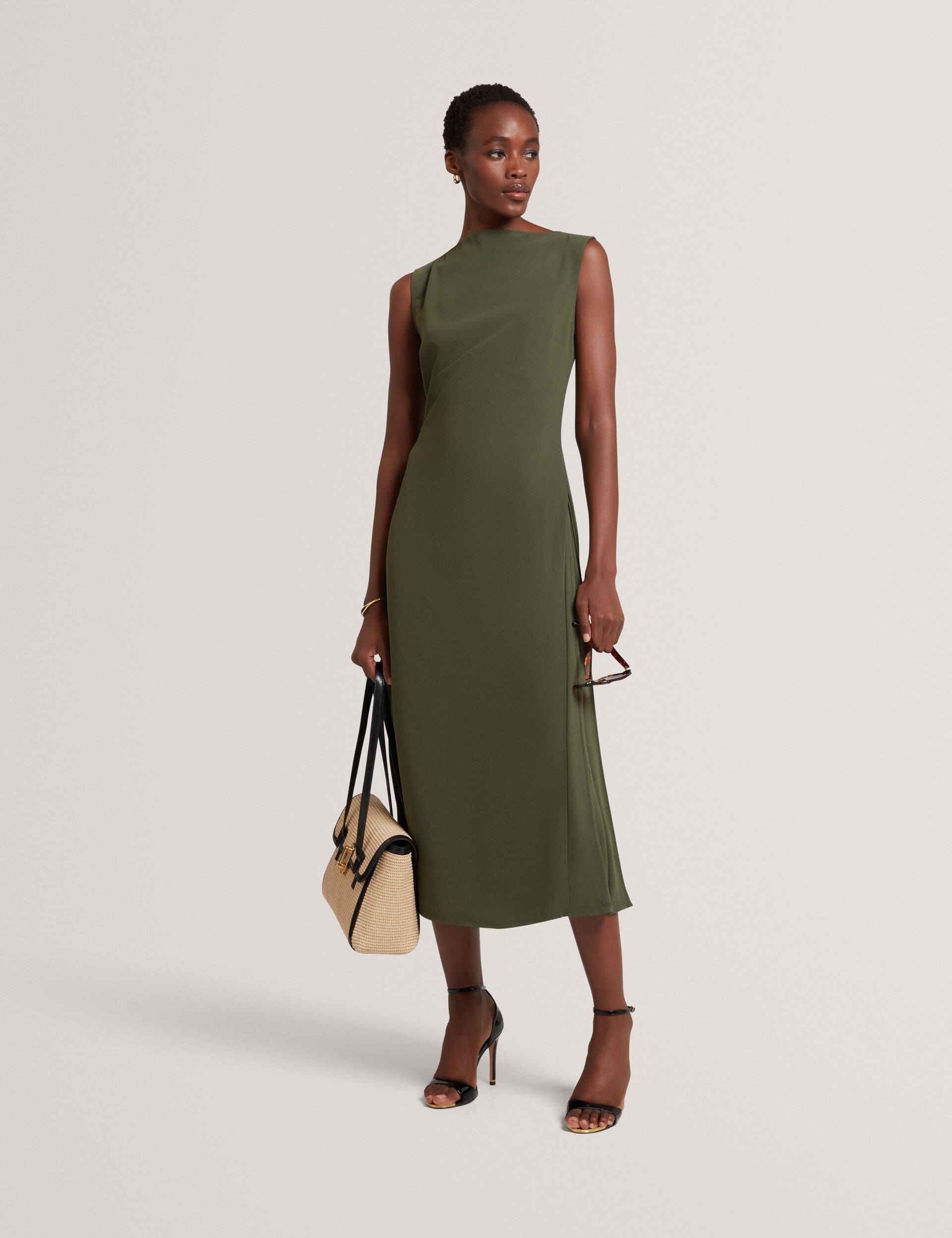 #color_dark-green