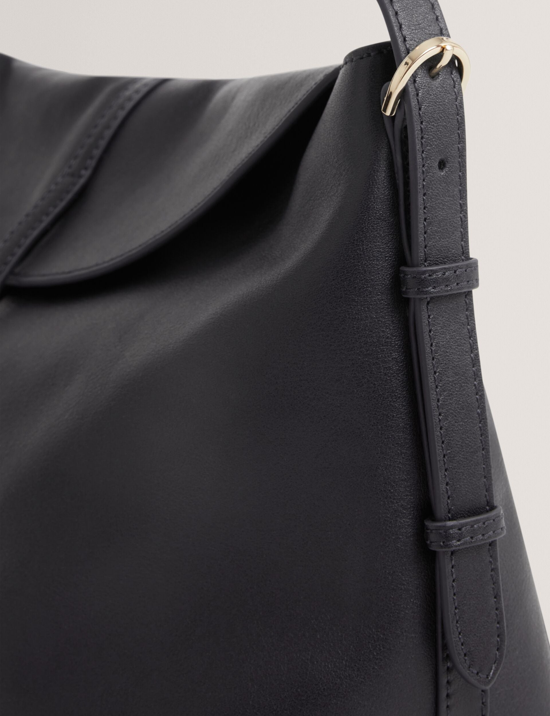 Ted Baker Rysann Bar Detail Slouch Leather Shoulder Bag Women's