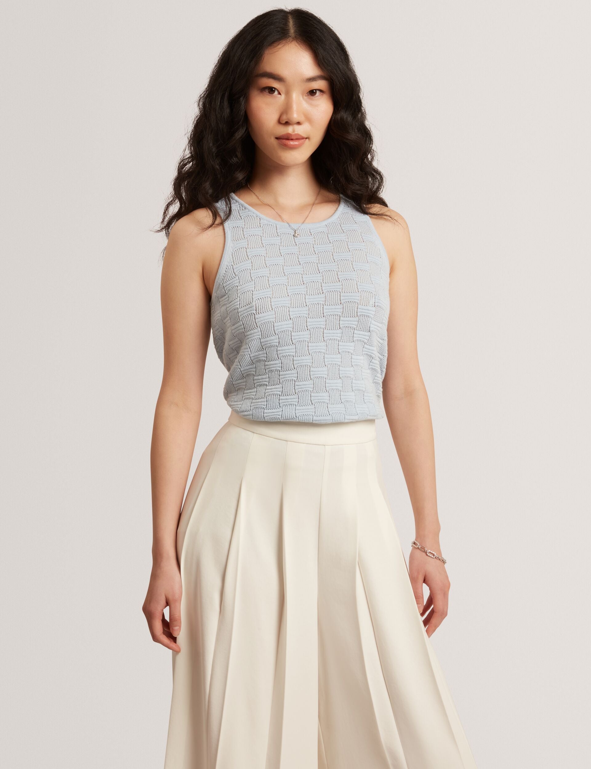 #color_pale-blue