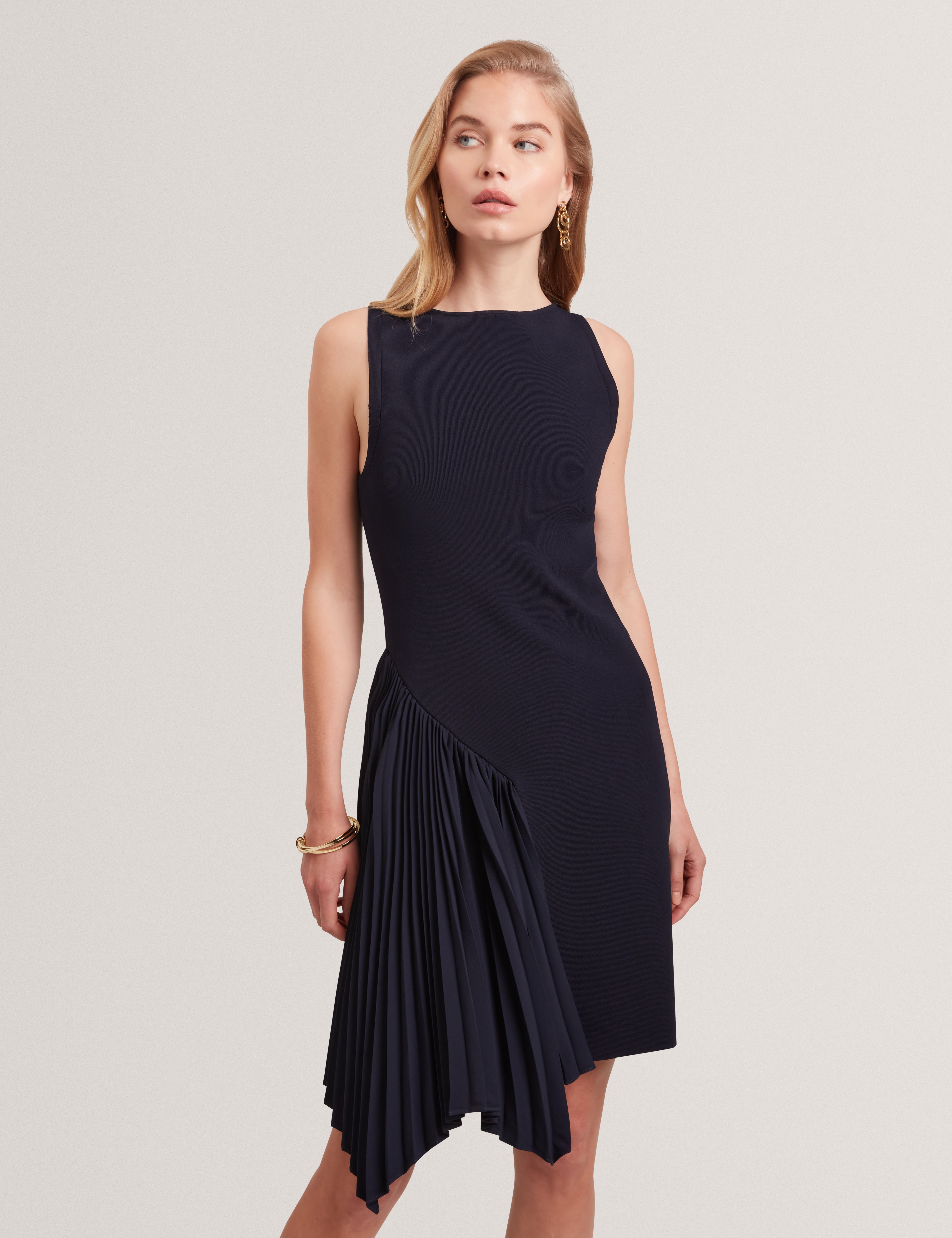#color_navy