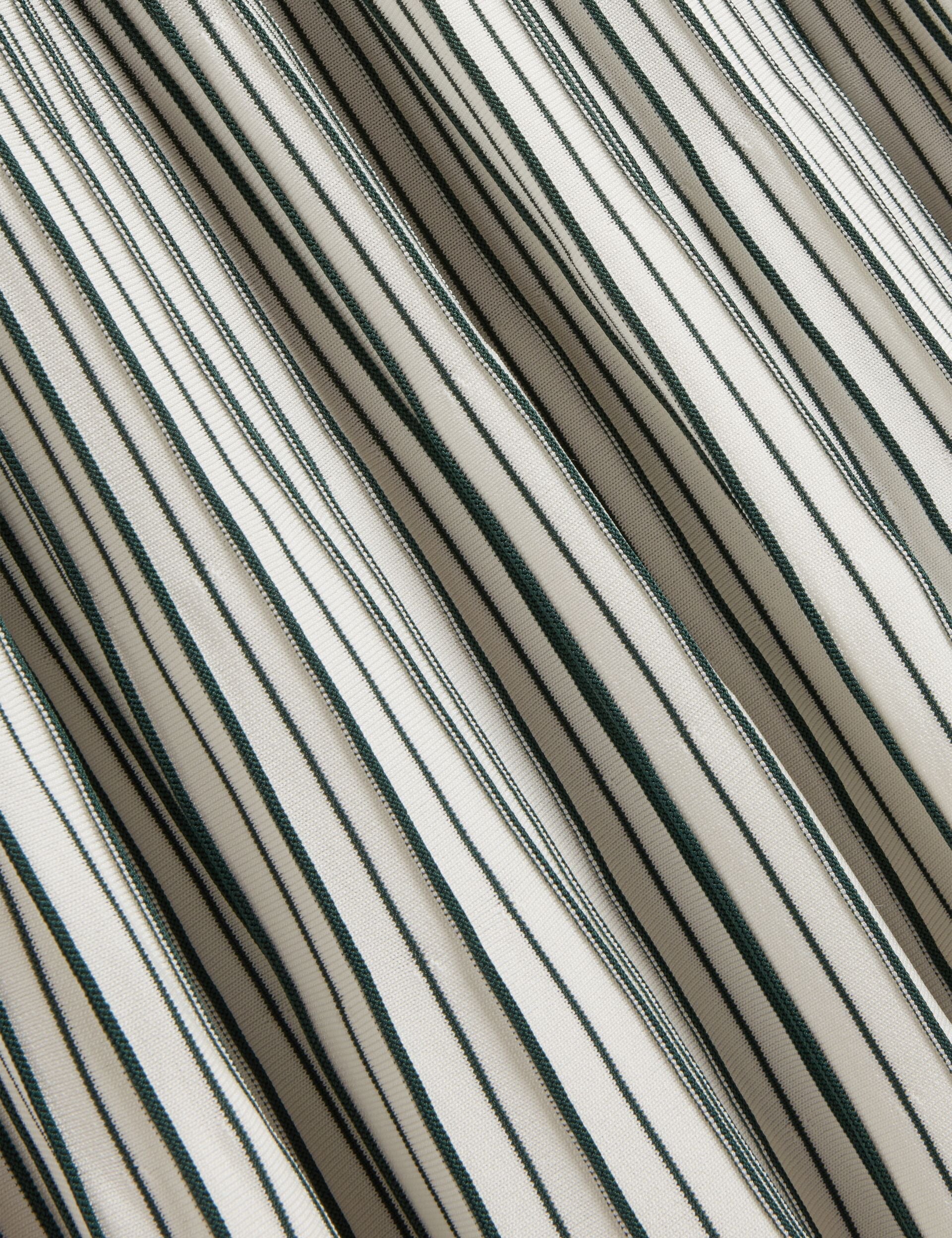 #color_dark-green