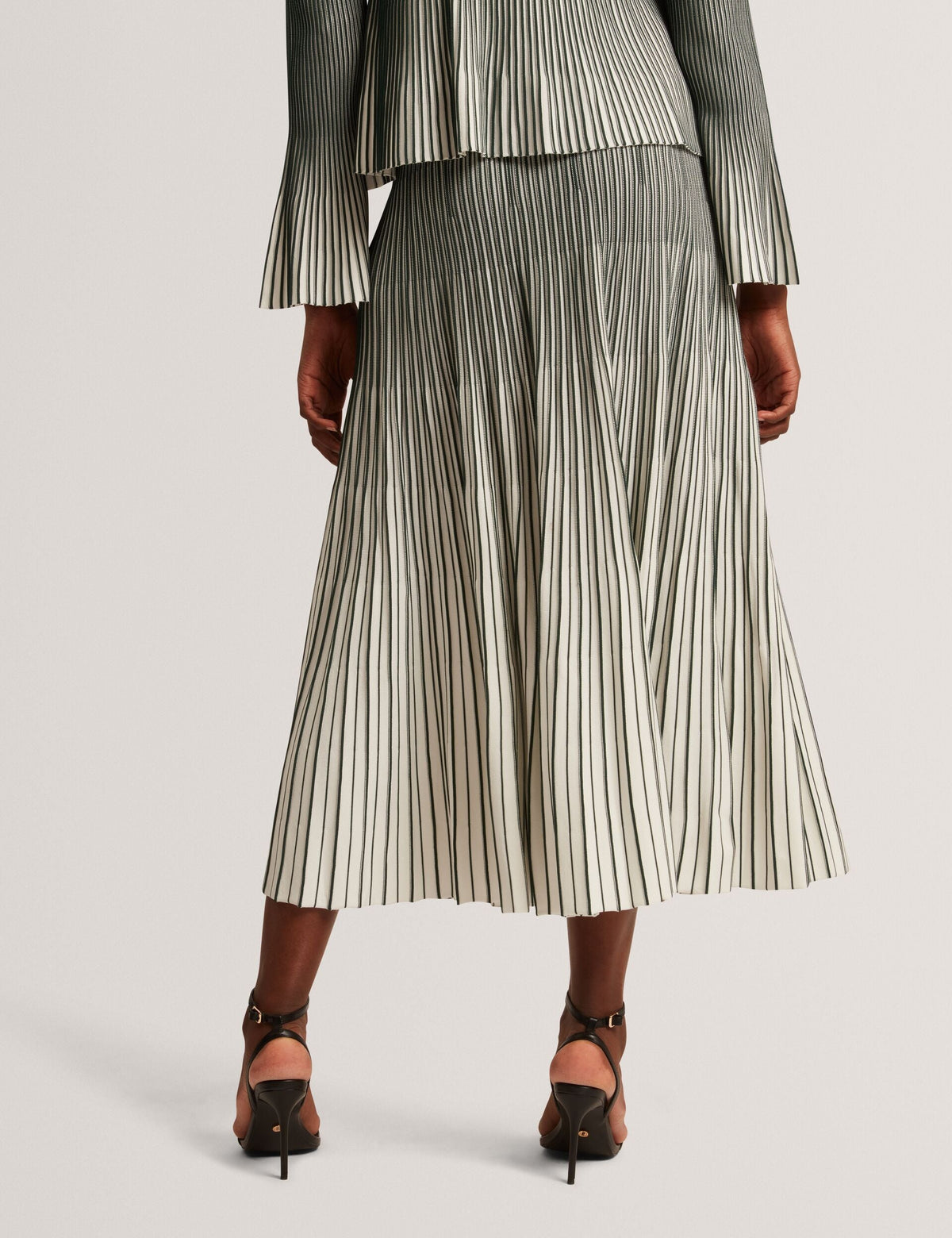 Ted Baker Jenavia Ombre Rib Knit Flippy Aline Midi Skirt Women's