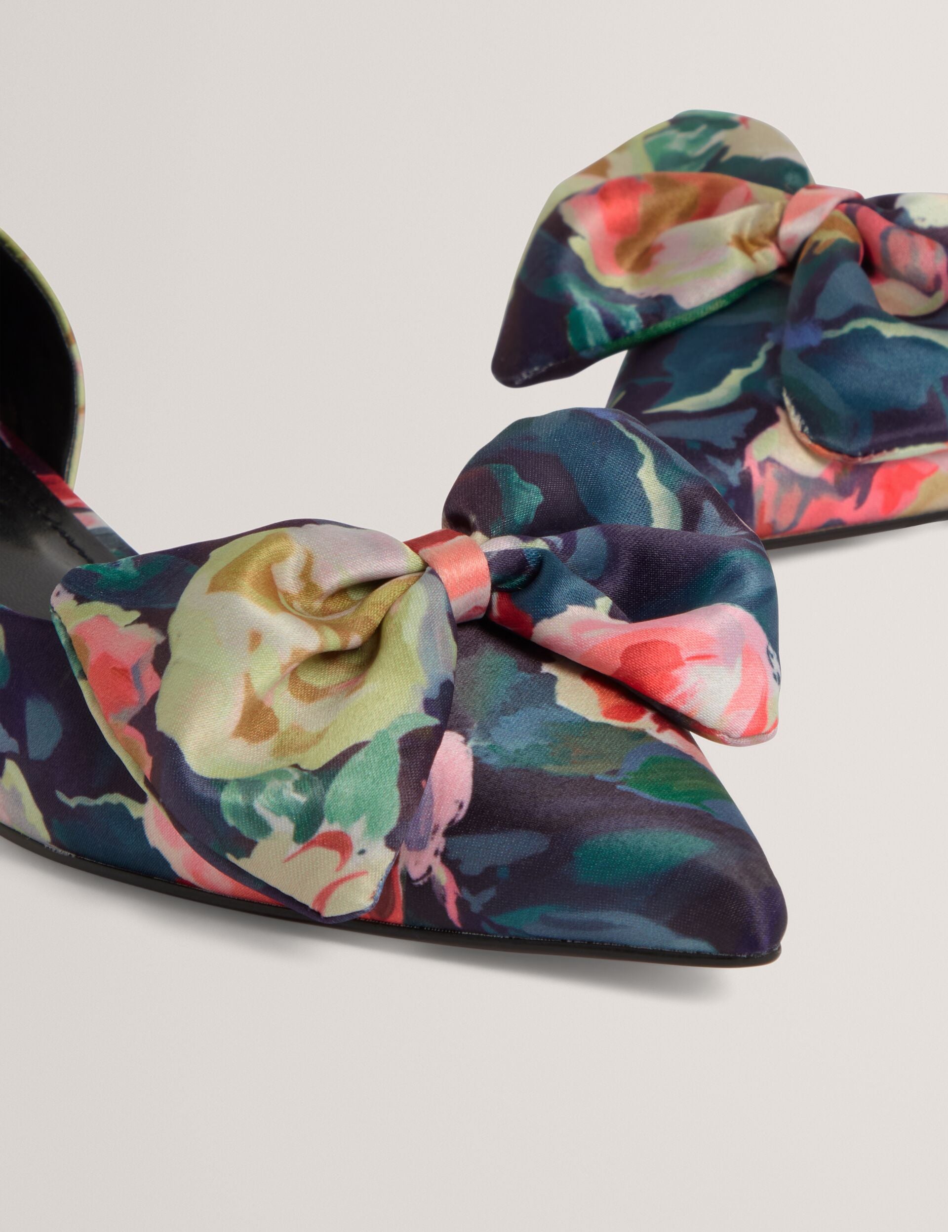 Ted Baker Palouma Rose Print Pointed Toe Kitten Heels Women's