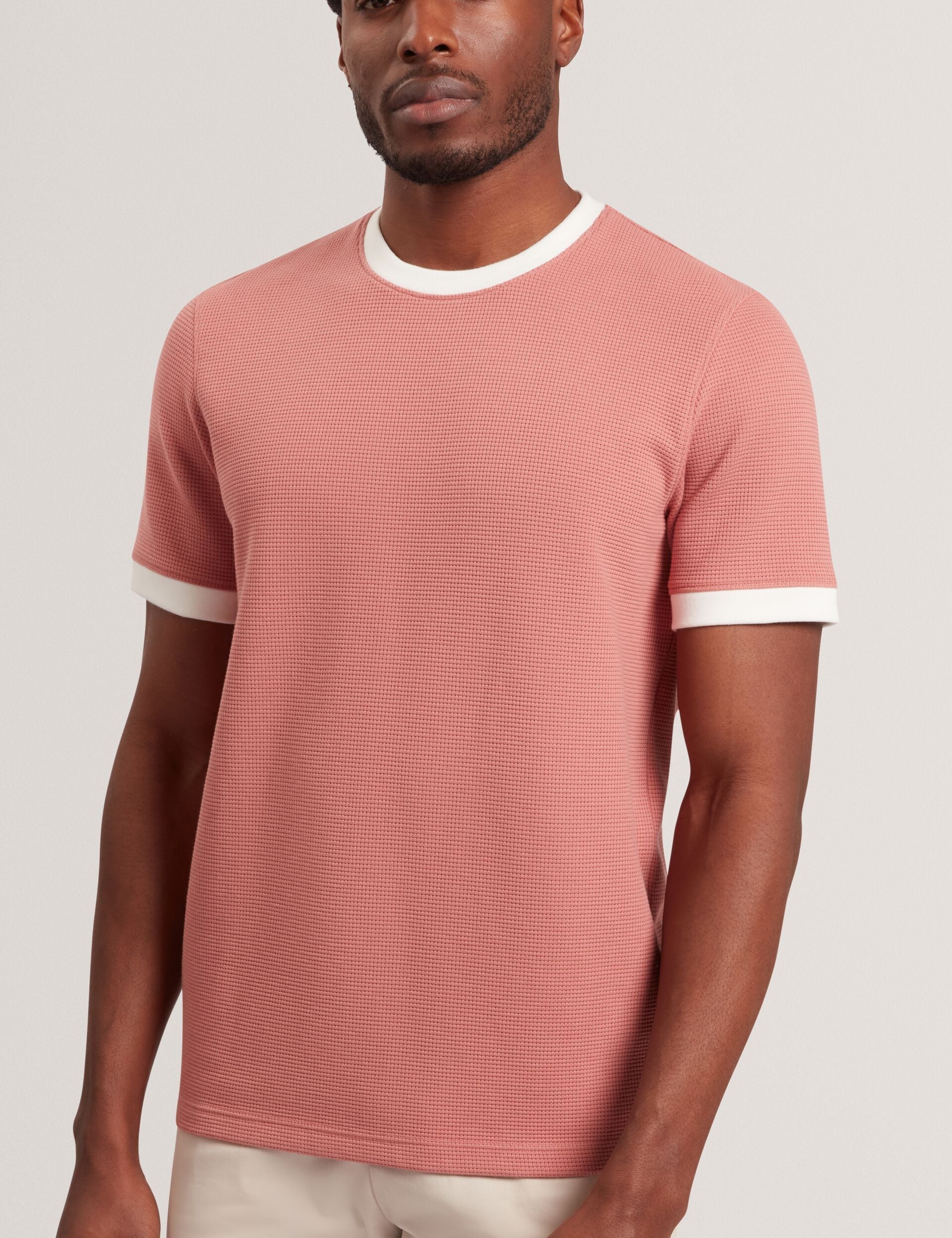 #color_mid-pink