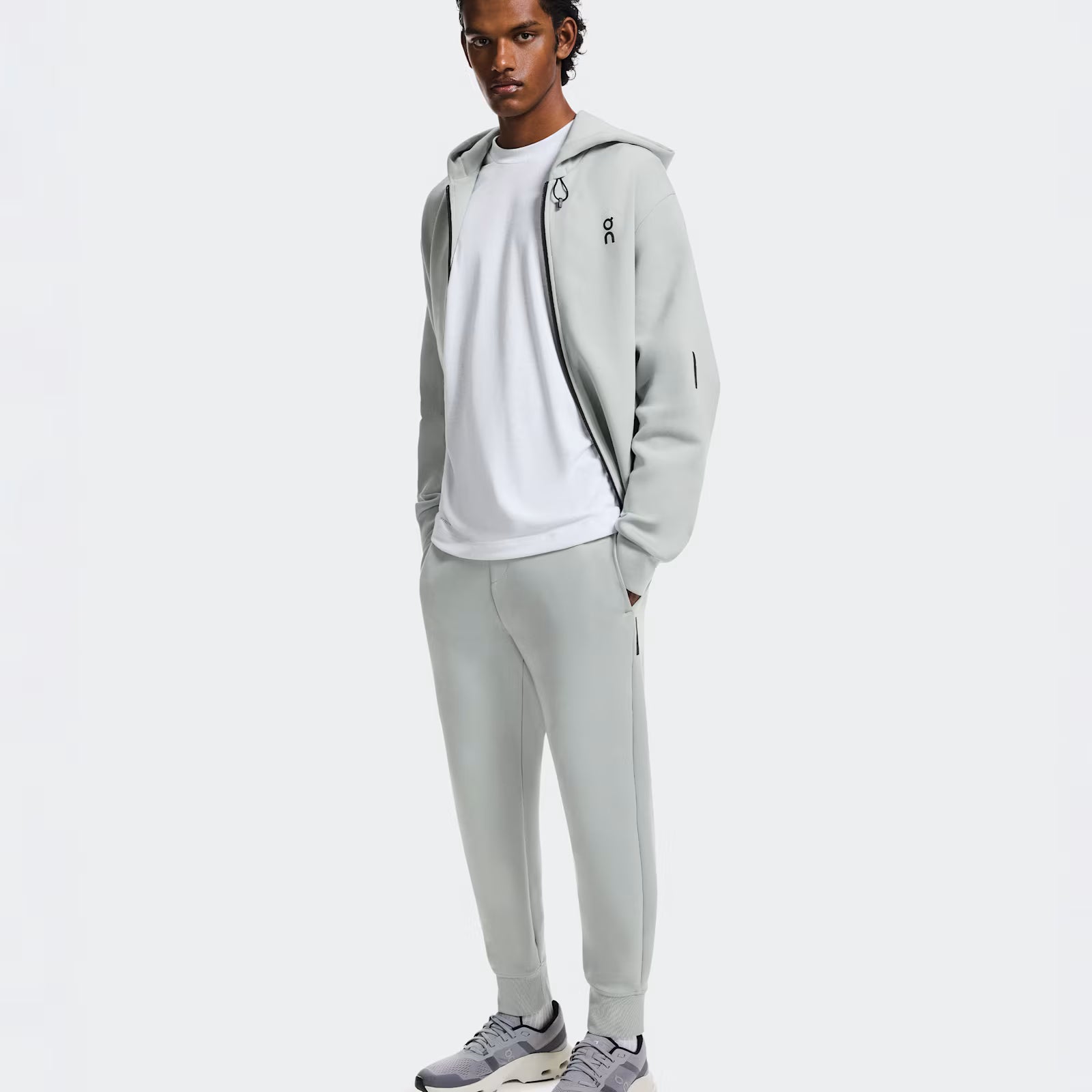 On Focus Tech Sweatpants Mineral