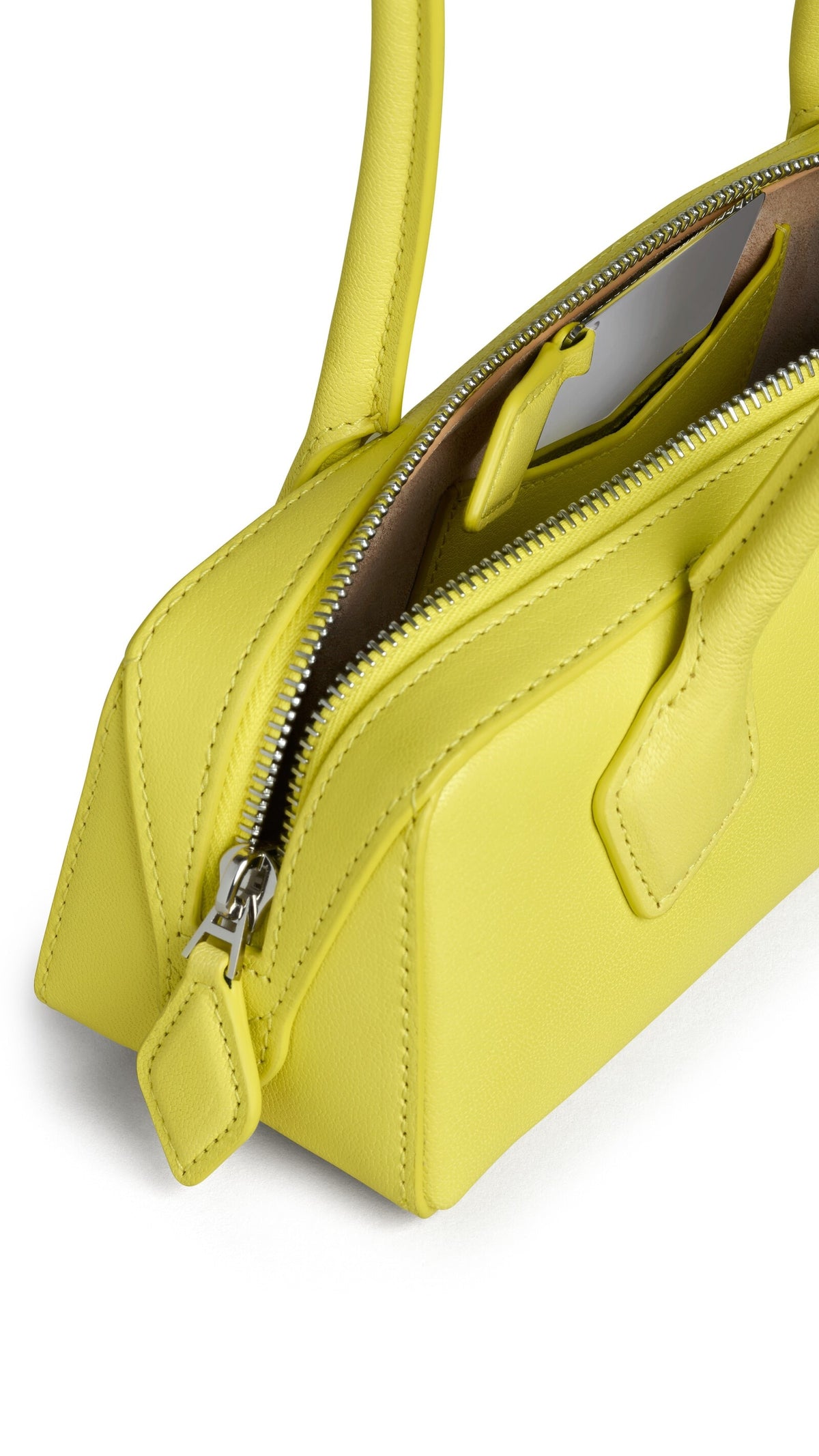 Alaïa Le Teckel Small Bag In Leather
