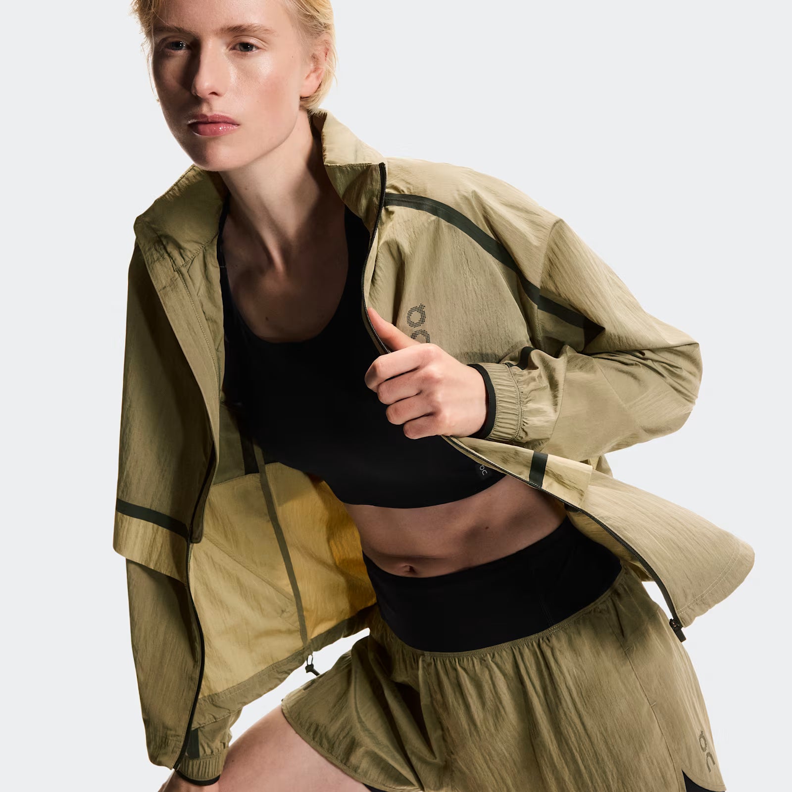 On Performance Volt Jacket Safari (Women'S)