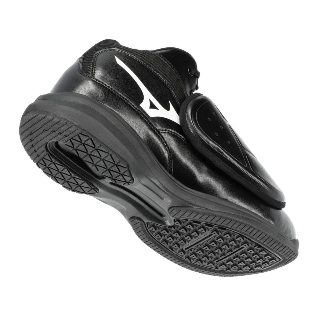 Mizuno Men's Pro Wave Umpire Plate Shoe Black White