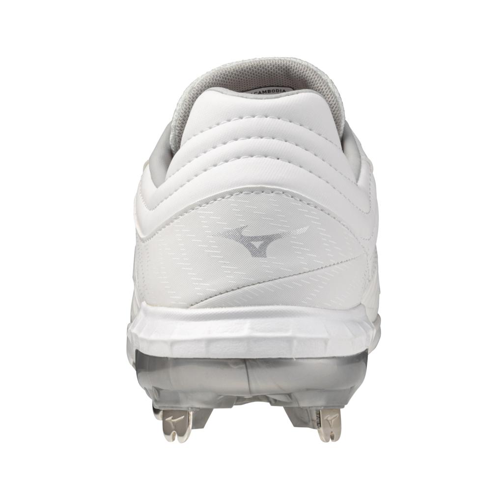 Mizuno Women's Pro Fp Low Metal Fastpitch Softball Cleat White Silver