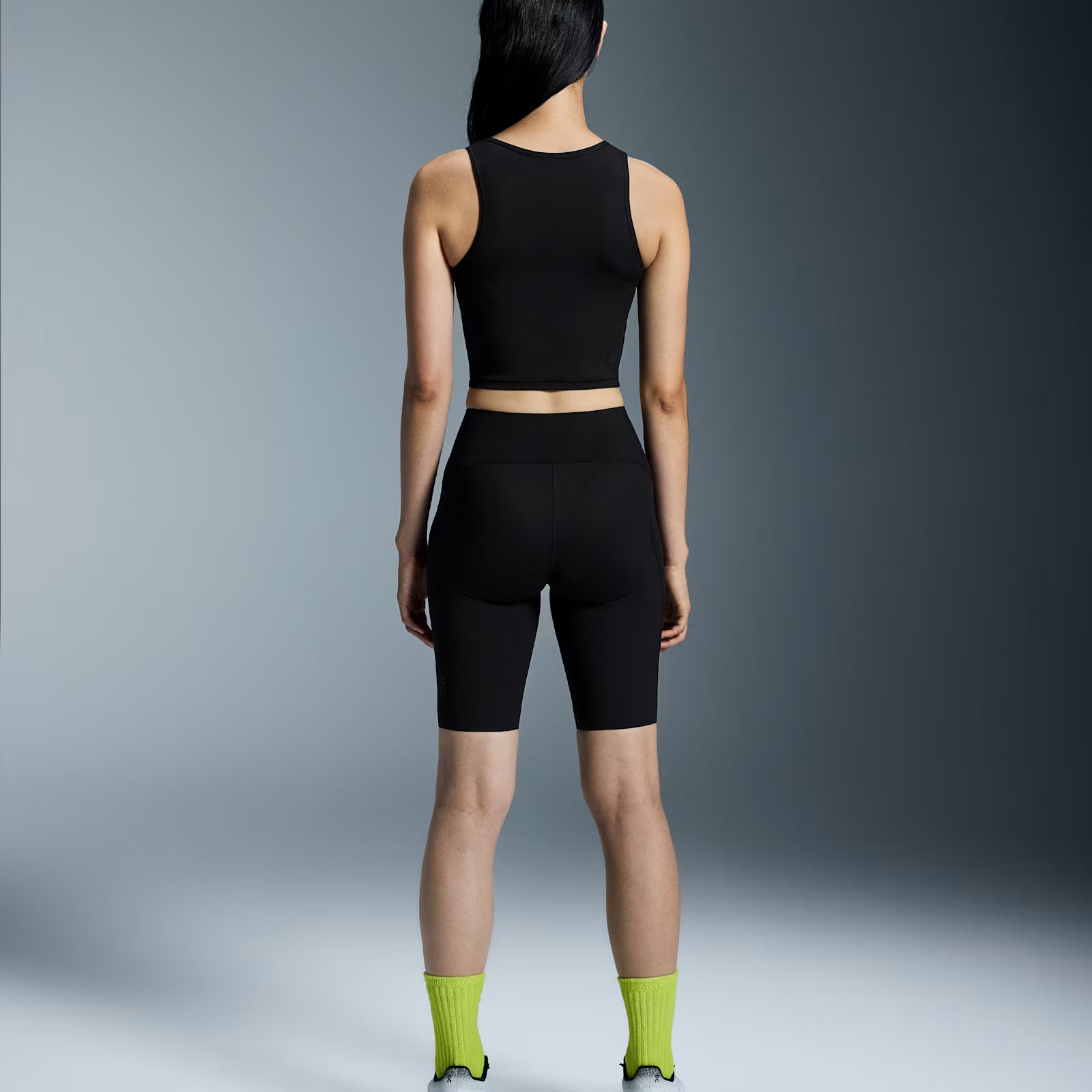 On Studio Cut-Out Crop Black (Women'S)