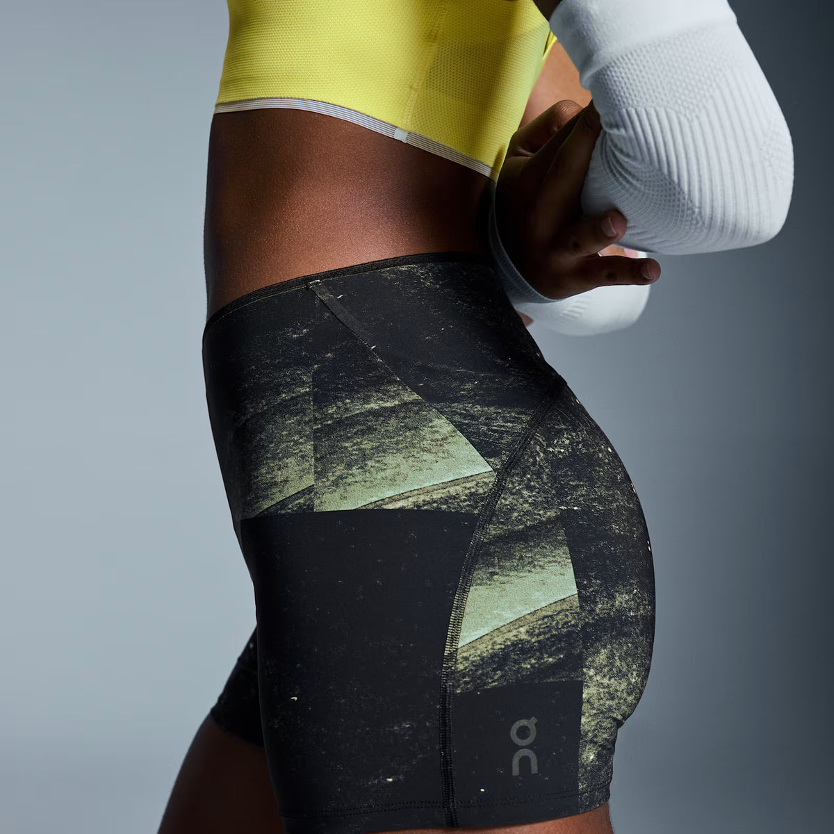 On Race Tights Short Black | Limelight (Women'S)