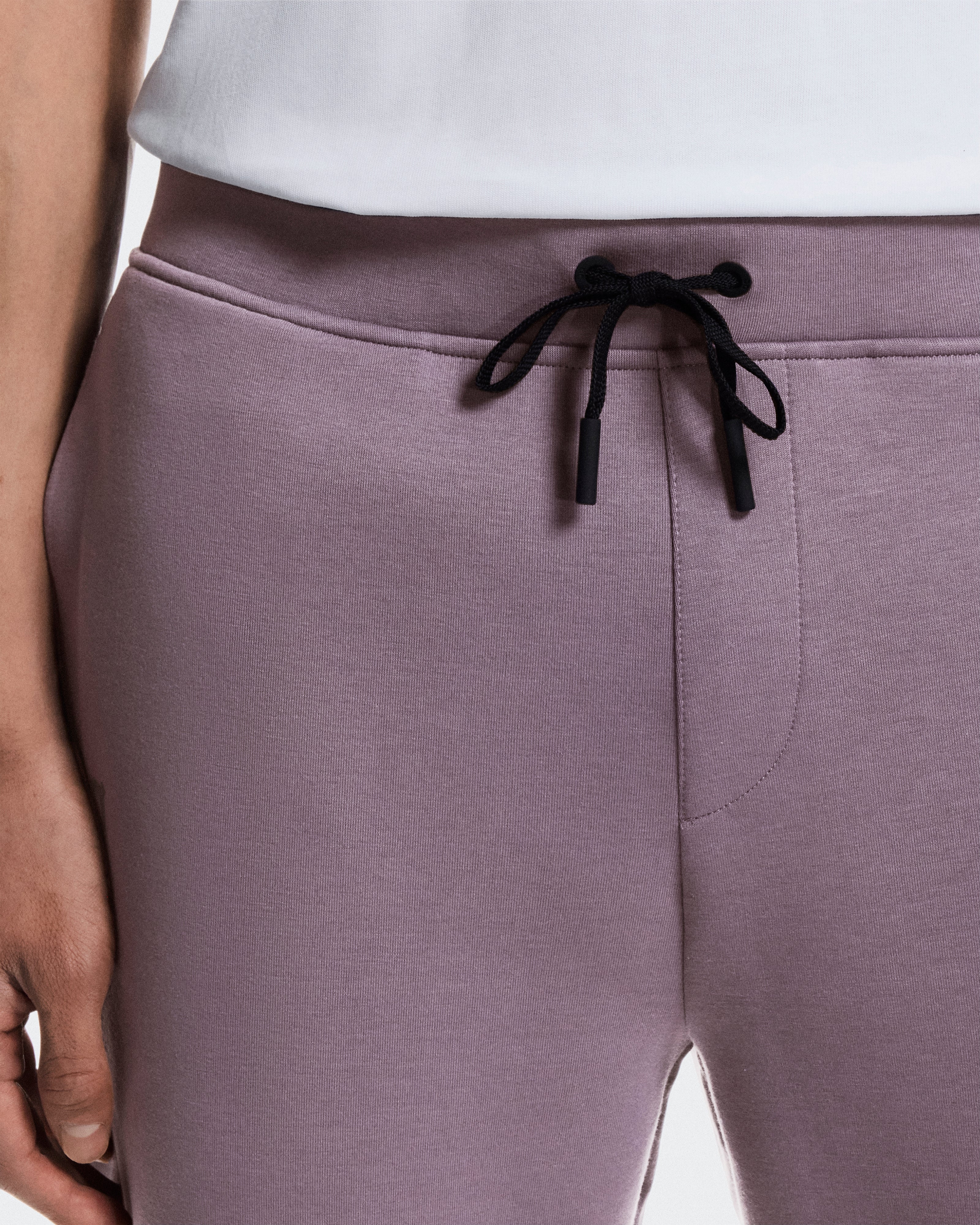 On Focus Tech Sweatpants Dewberry
