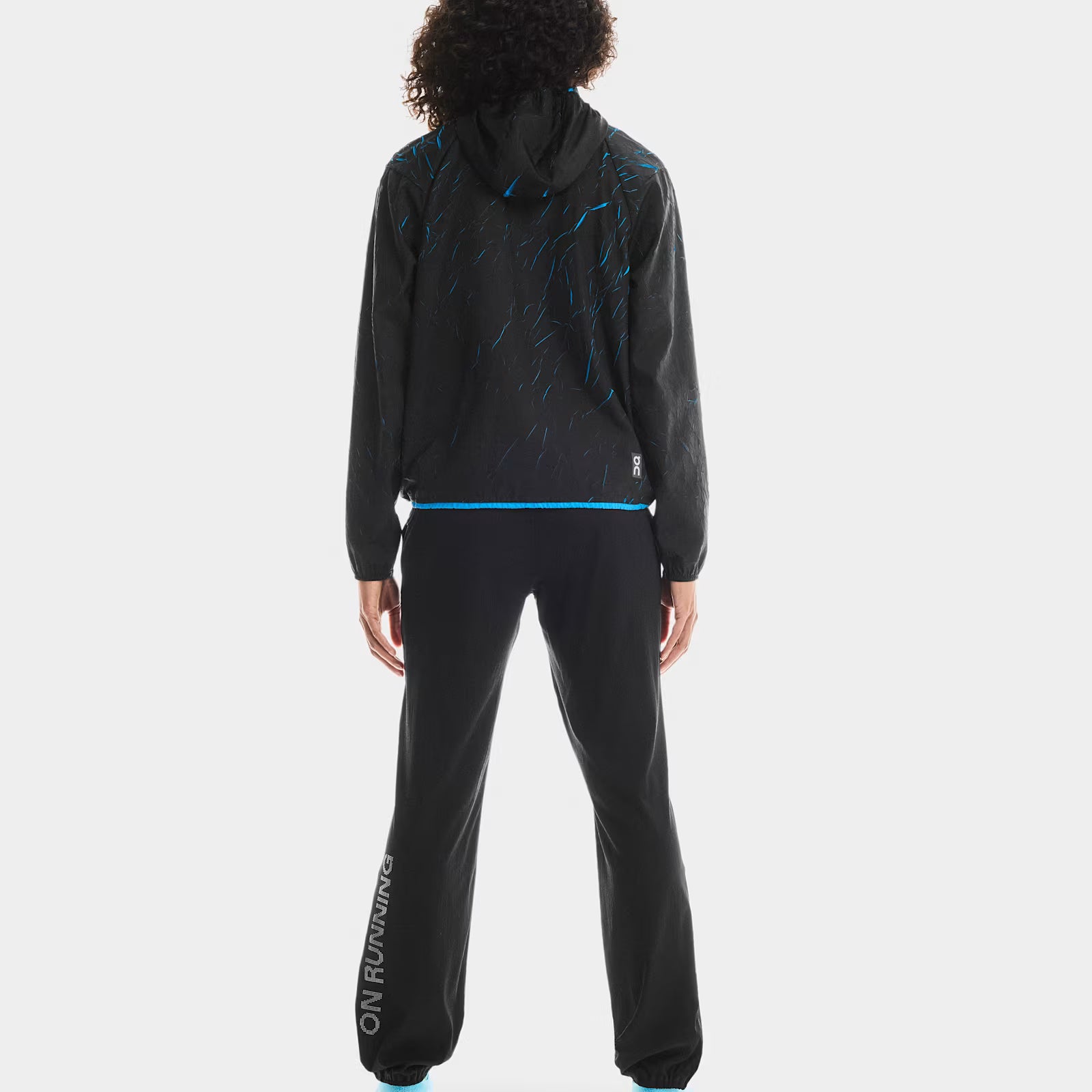On Pace Run Jacket Malibu | Black (Women'S)
