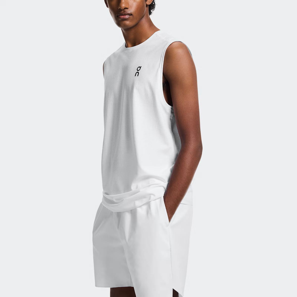 On 7" Court Shorts White