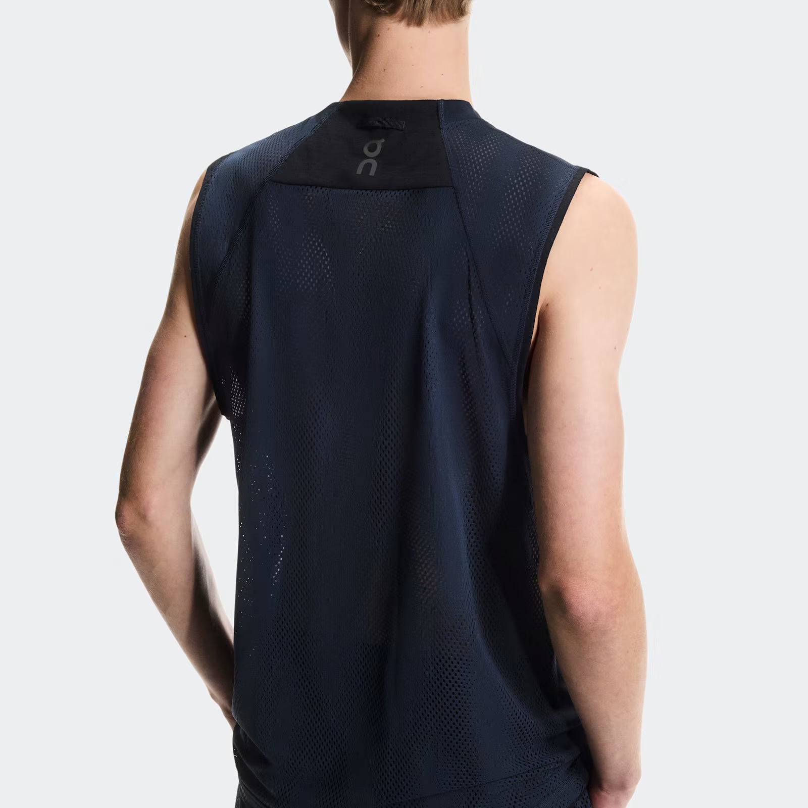 On Train Volt Tank Navy