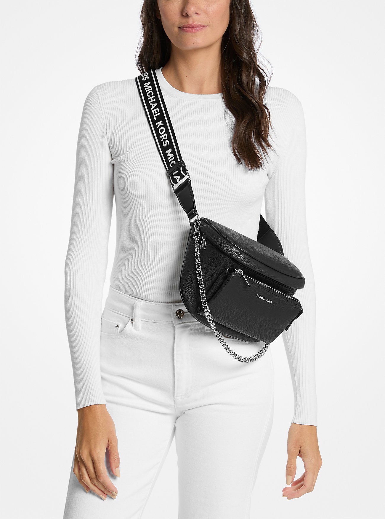 Slater Medium Sling Pack Black Black