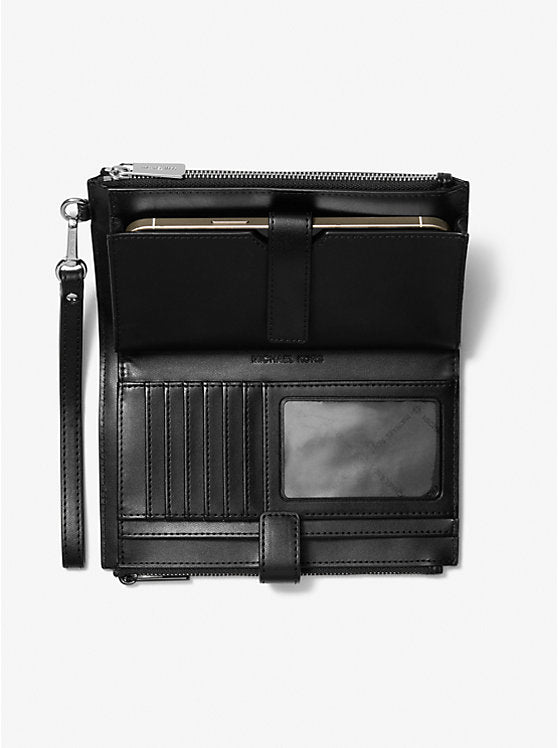 Jet Set Large Ombr Signature Logo Wristlet Black