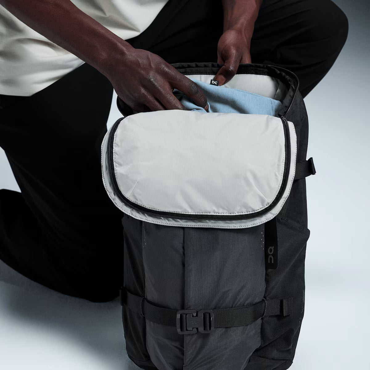On Speed Pack 24L Elite Black | Magnet
