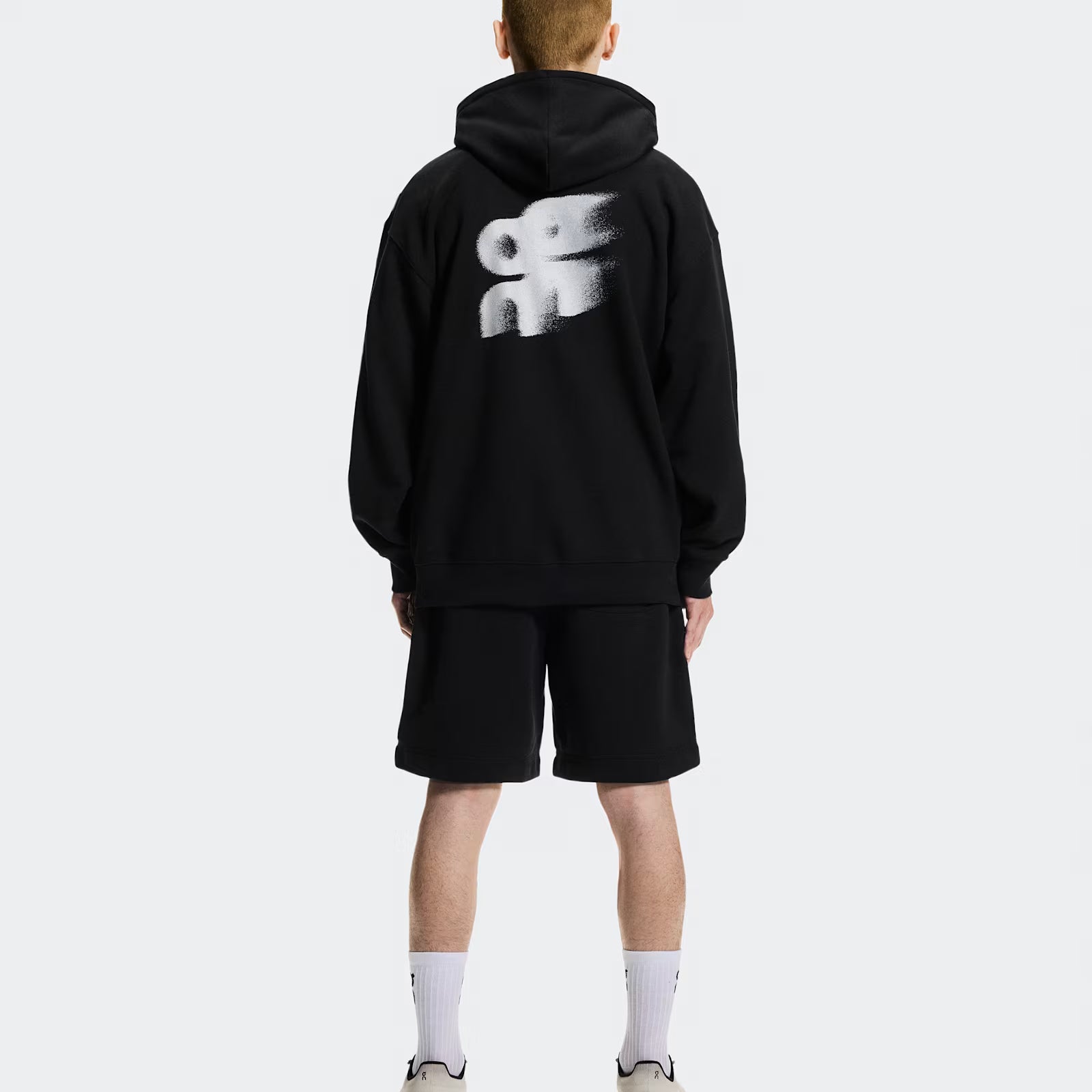 On Club Hoodie Avant Black