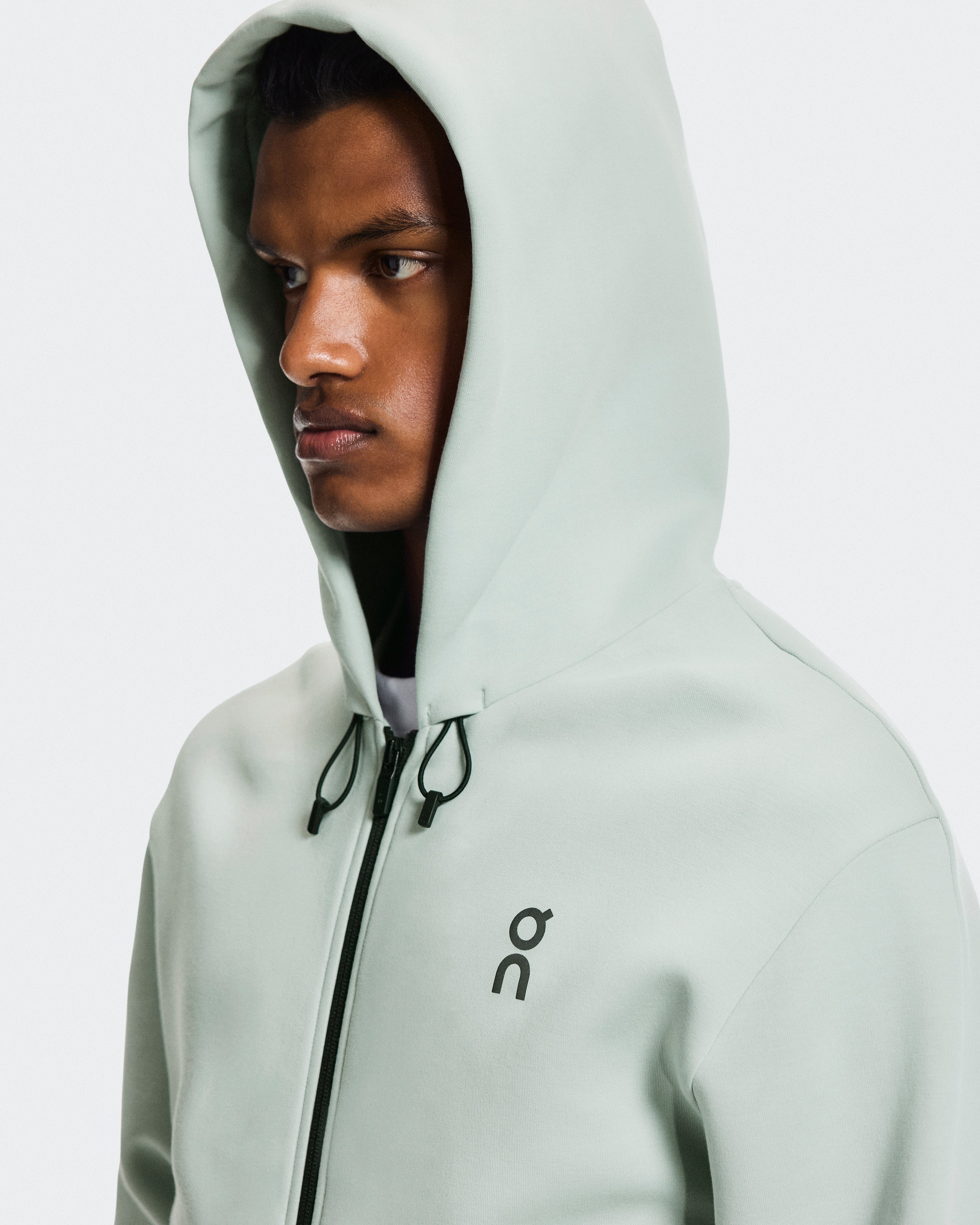 On Focus Tech Zip Hoodie Mineral