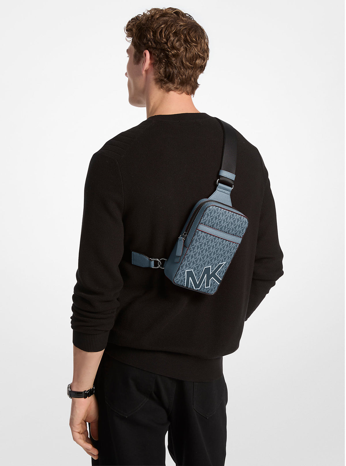 Cooper Medium Signature Logo Sling Pack Cornflower Cornflower