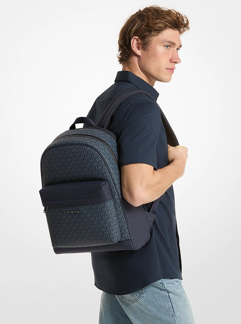 Pacey Medium Signature Logo Backpack Admrl-Plblue Admrl-Plblue