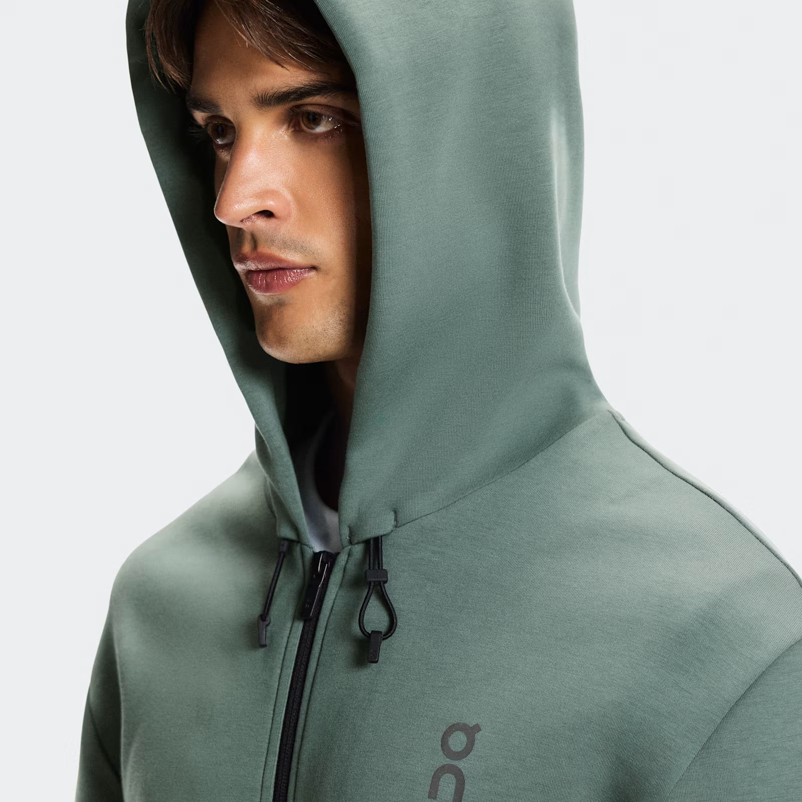 On Focus Tech Zip Hoodie Olive