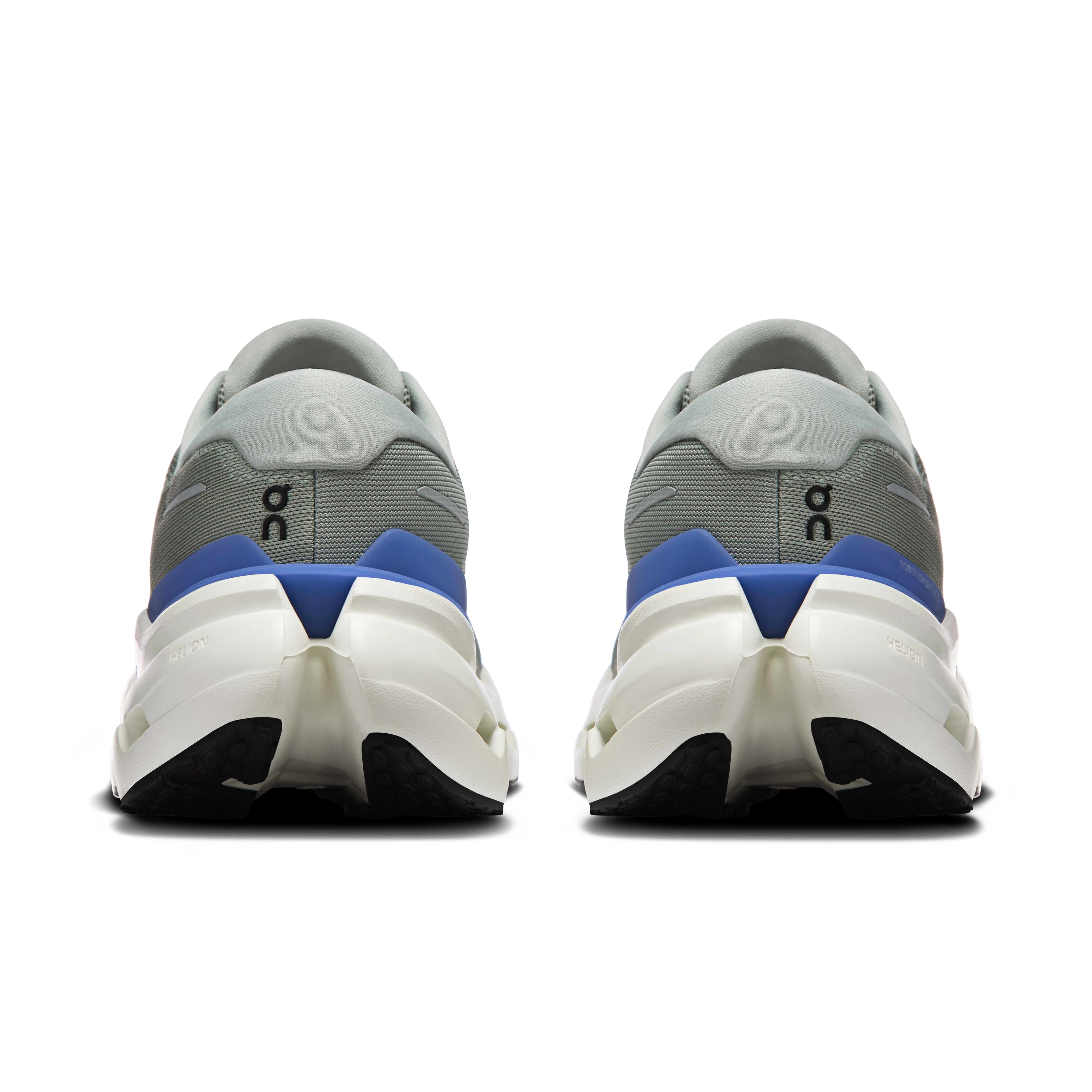 On Cloudrunner 3 Tin Iceberg
