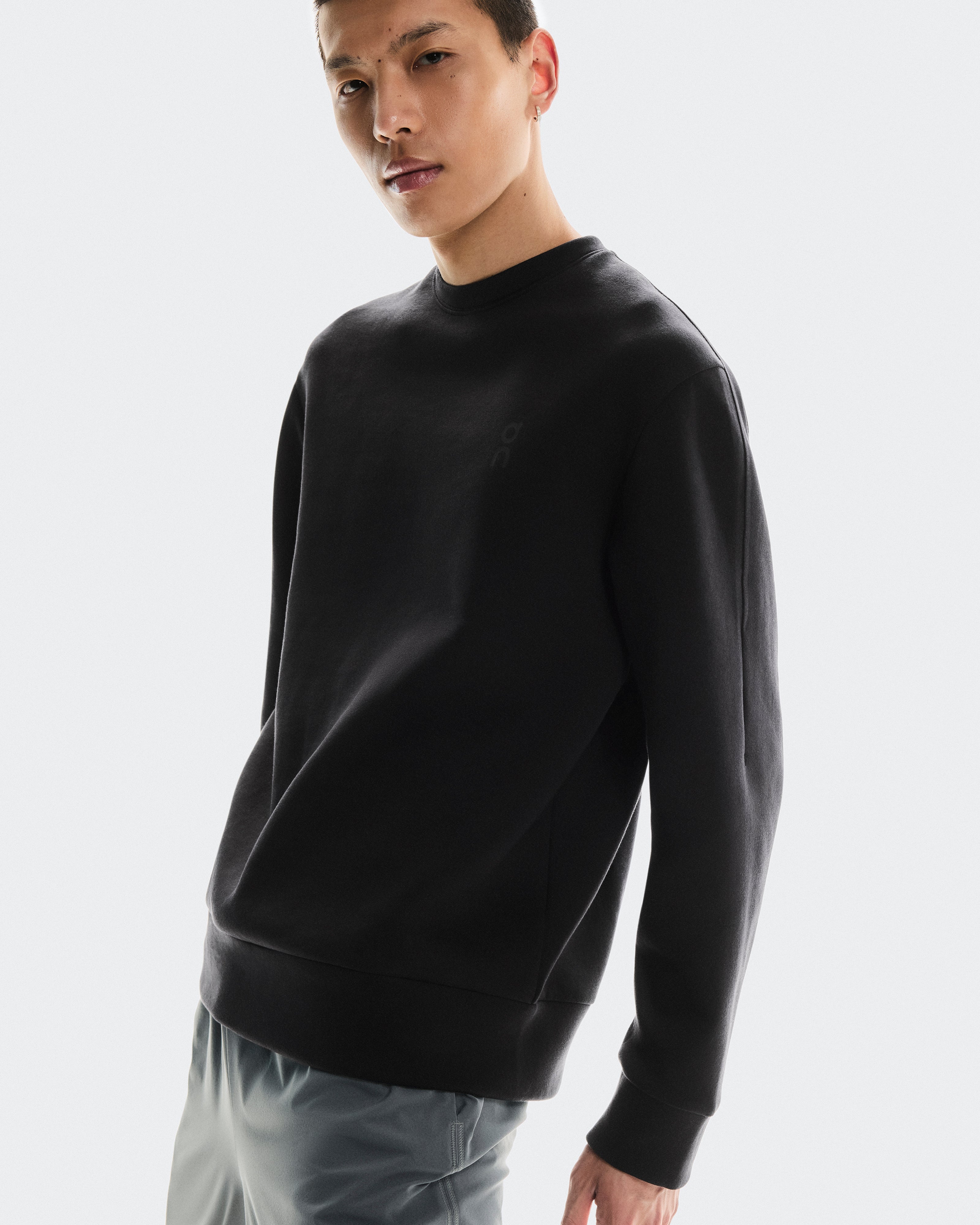 On Focus Tech Crew Black