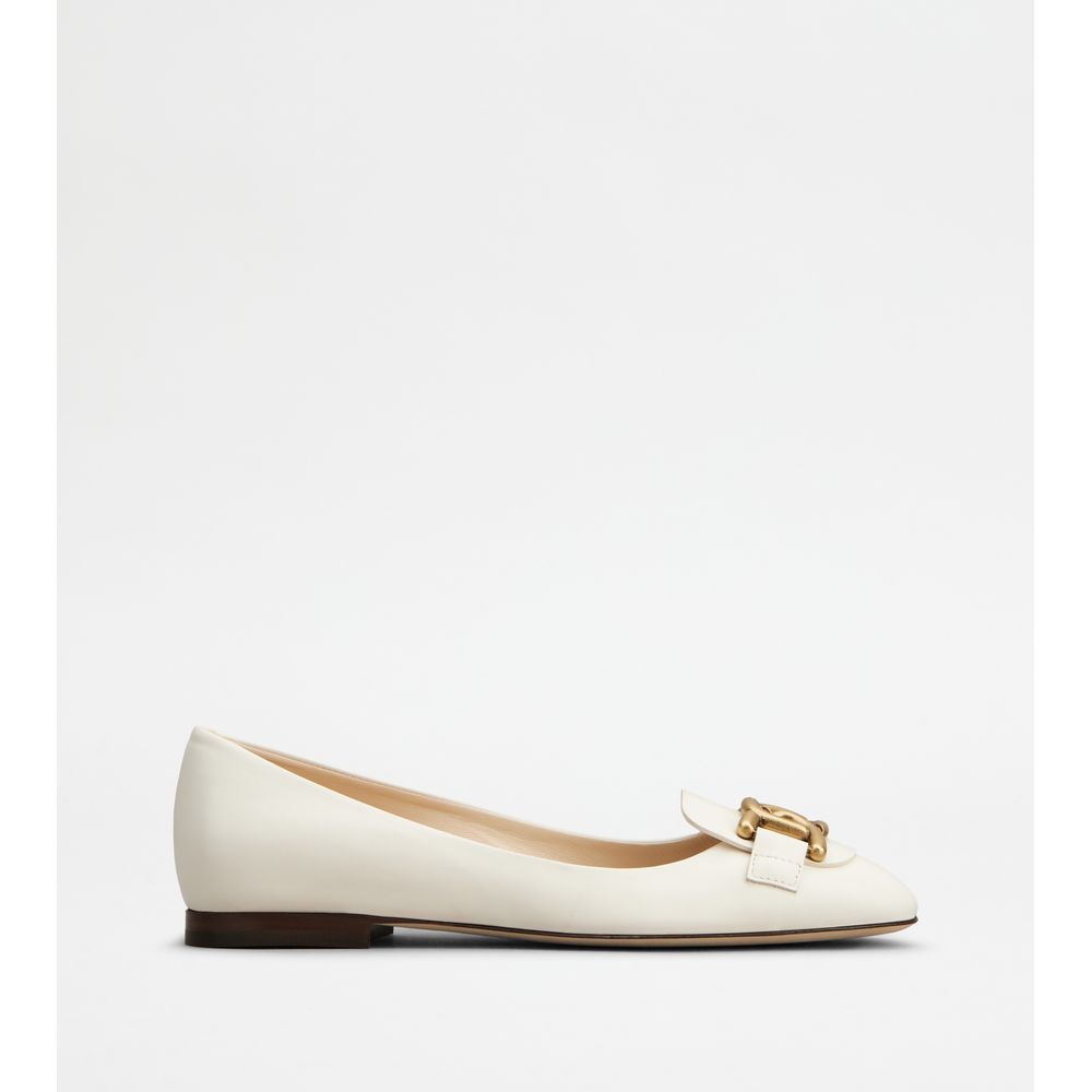 Tods Kate Ballerinas In Leather Off White Womens