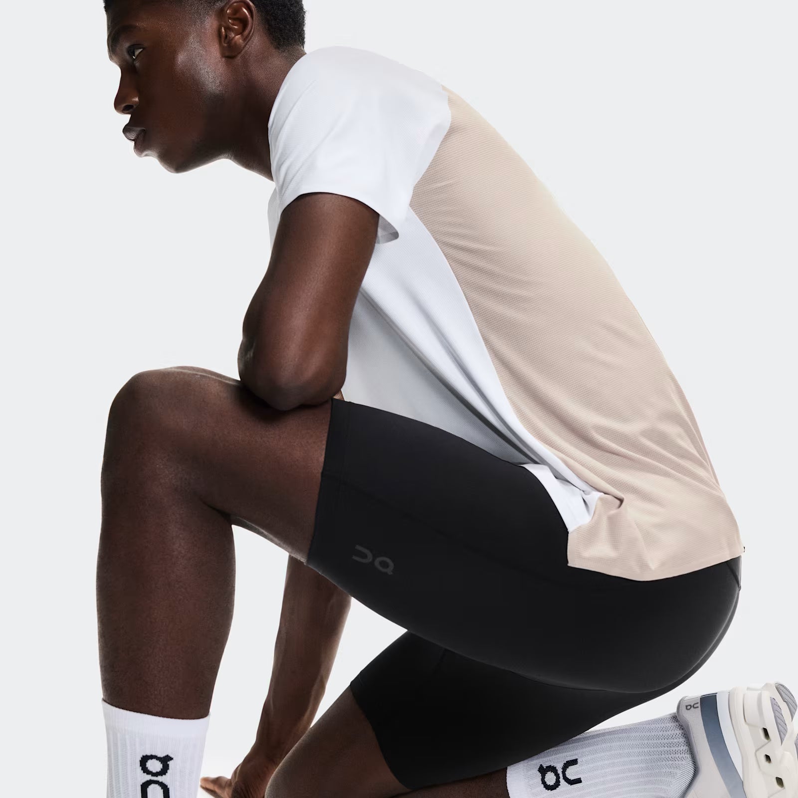 On 8" Performance Tights Black