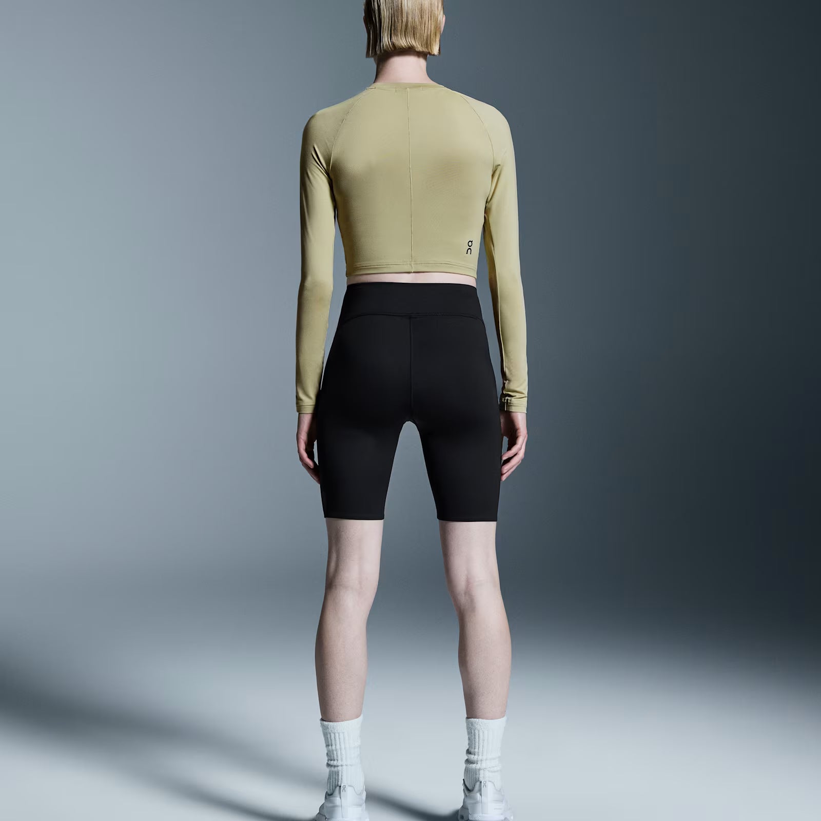 On Studio Long-T Crop Caper (Women'S)